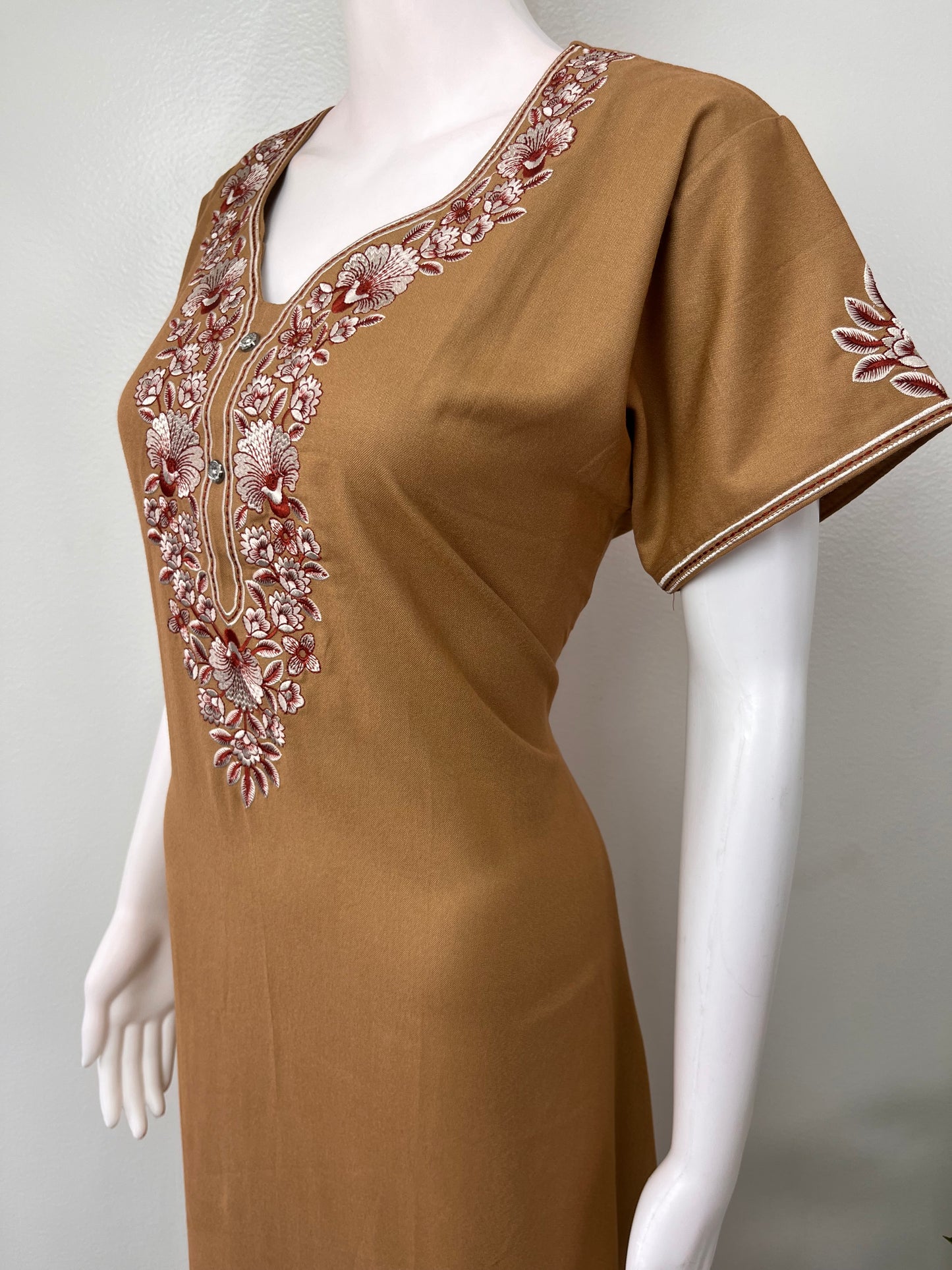 Caramel Premium Alpine Embroidered Nightgown
