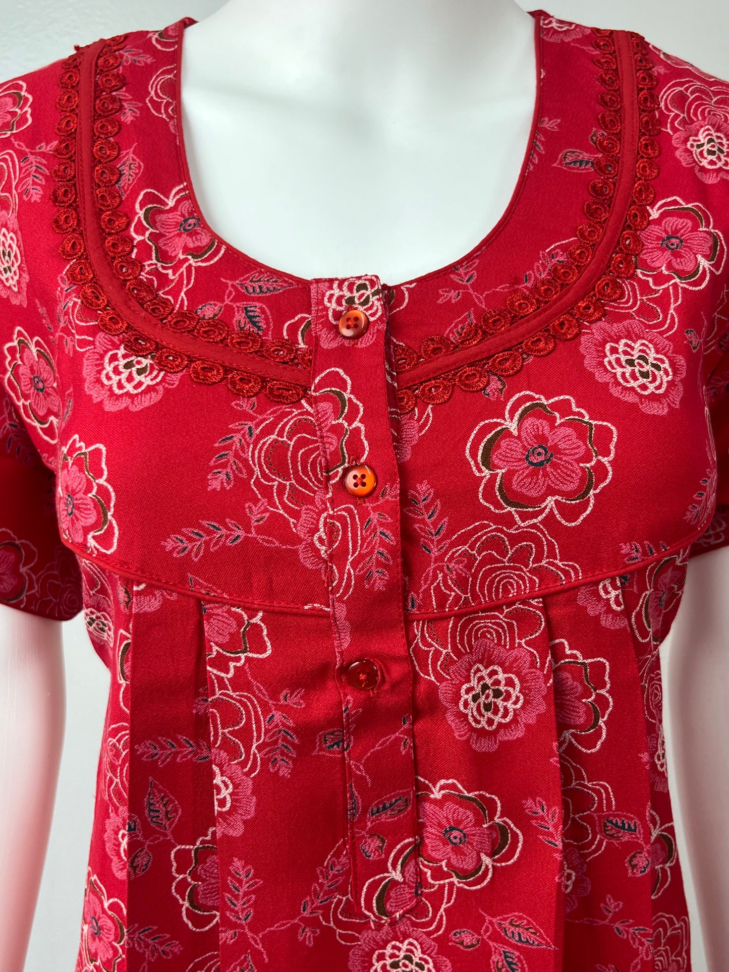Red Alpine Fabric Nightgown Soft & Breathable