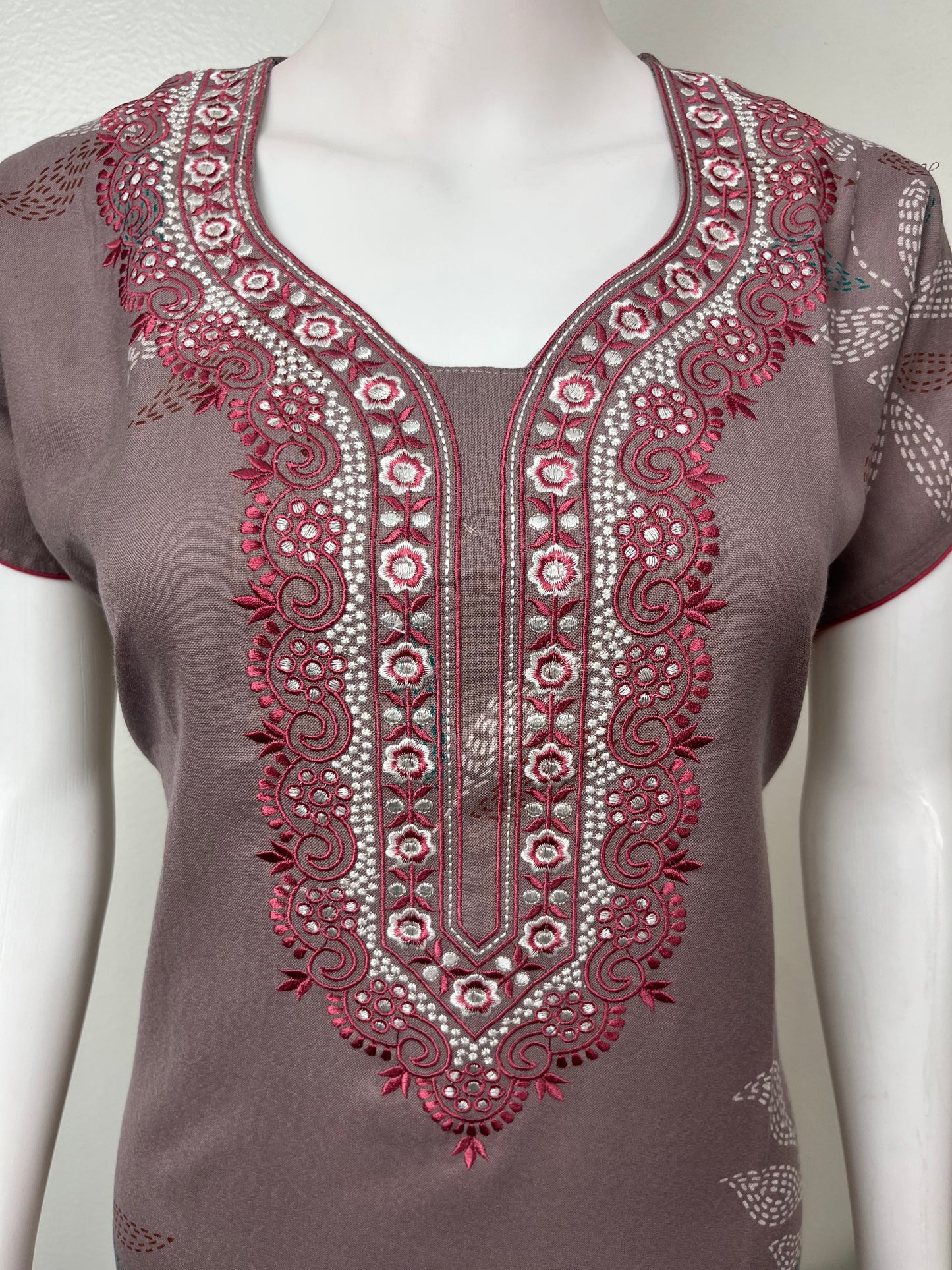 Rosewood Soft & Breathable Alpine Nighty Perfect for All Seasons