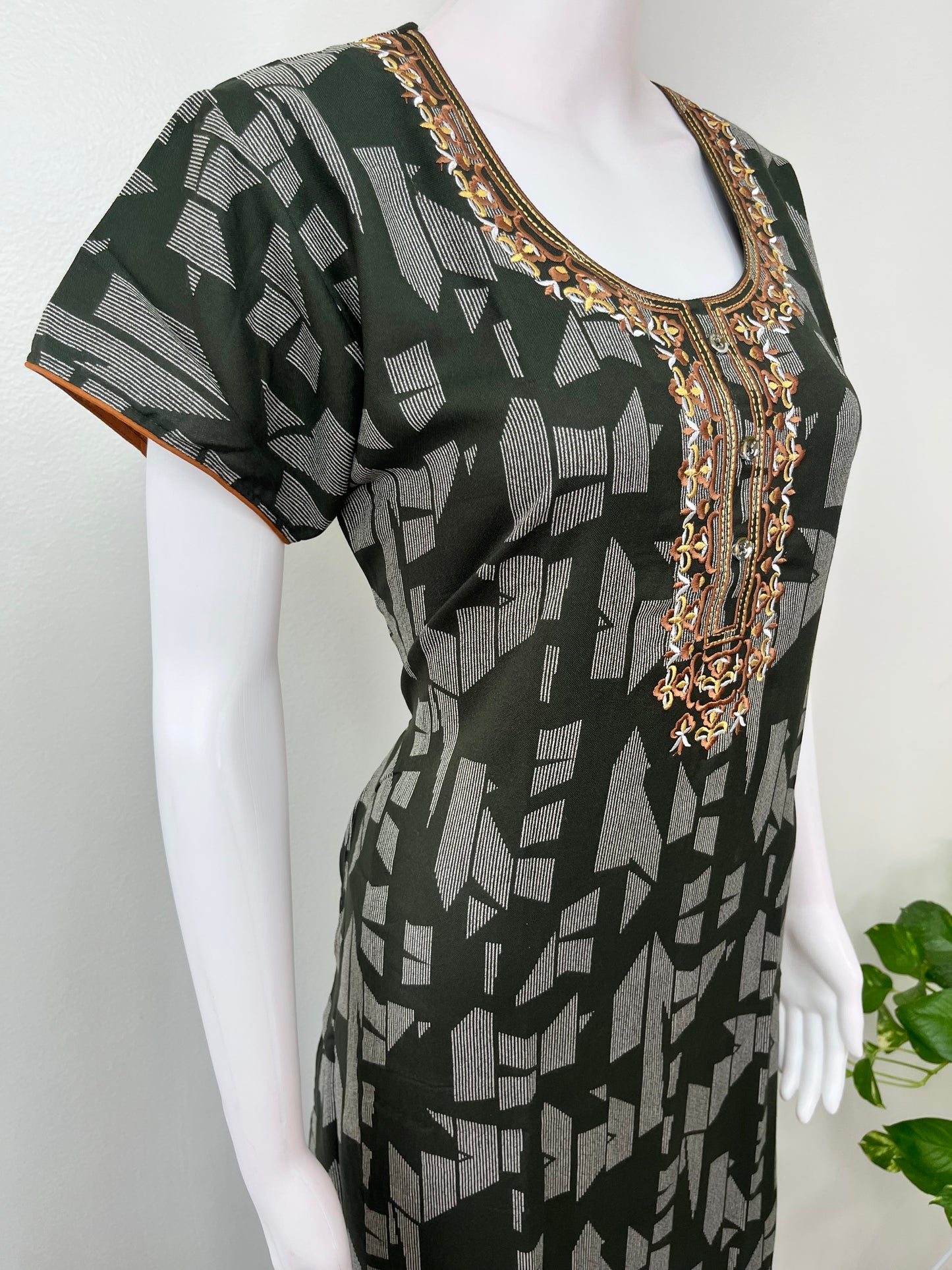Green Elegant Comfort Alpine Fabric Nightgown