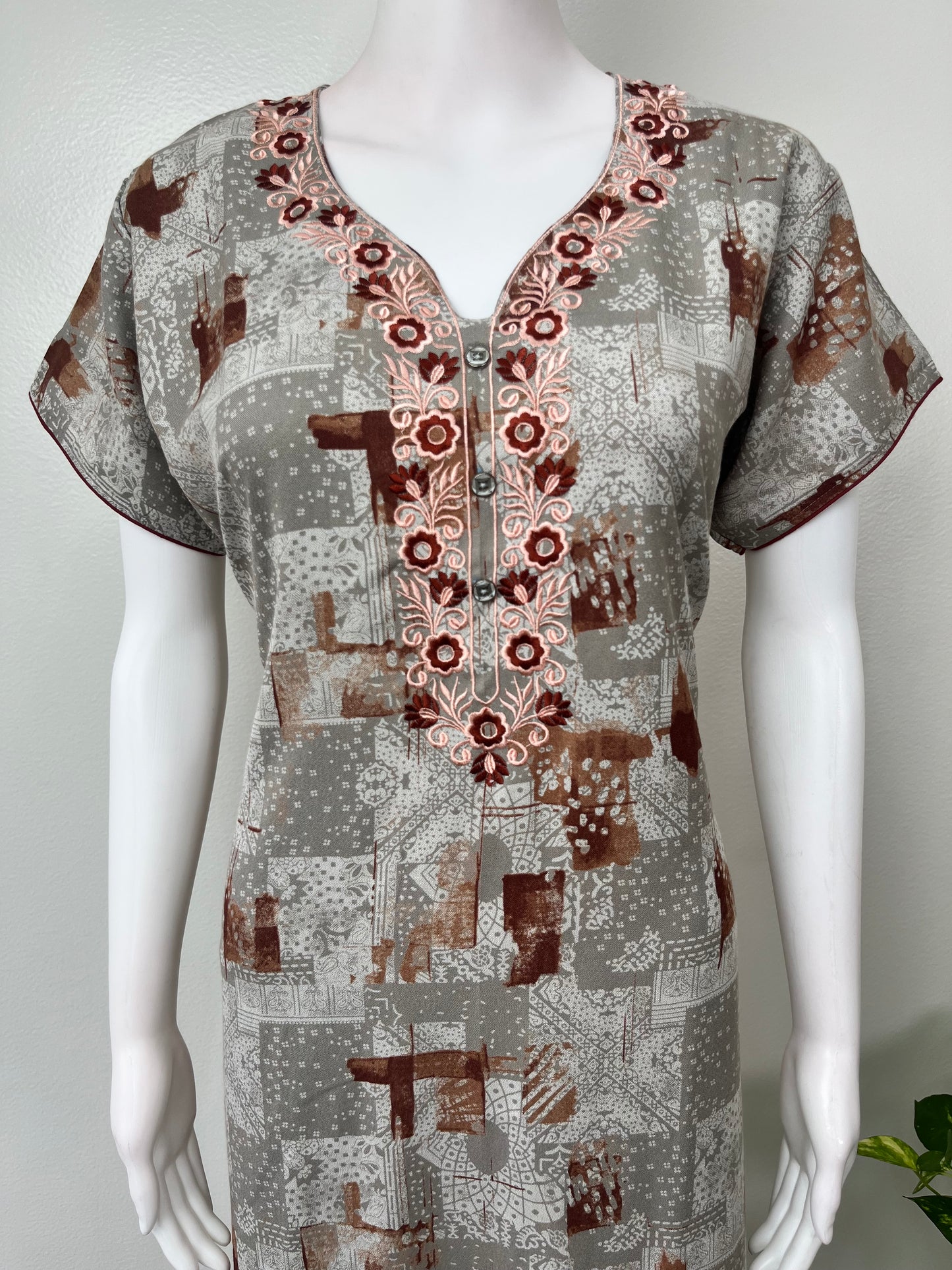 Gray Delicate Embroidery Alpine Fabric Nightgown