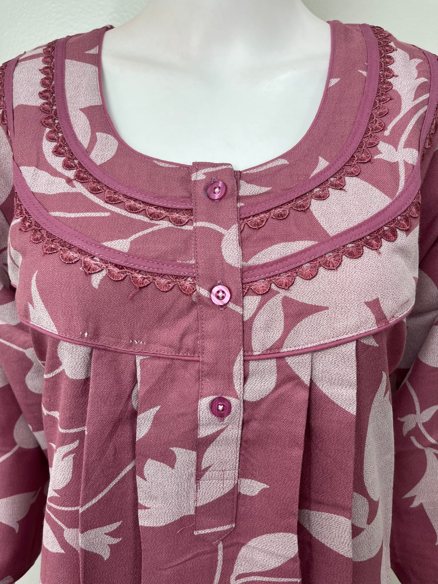 Alpine Fabric Nightgown with 3/4th Sleeves for Women