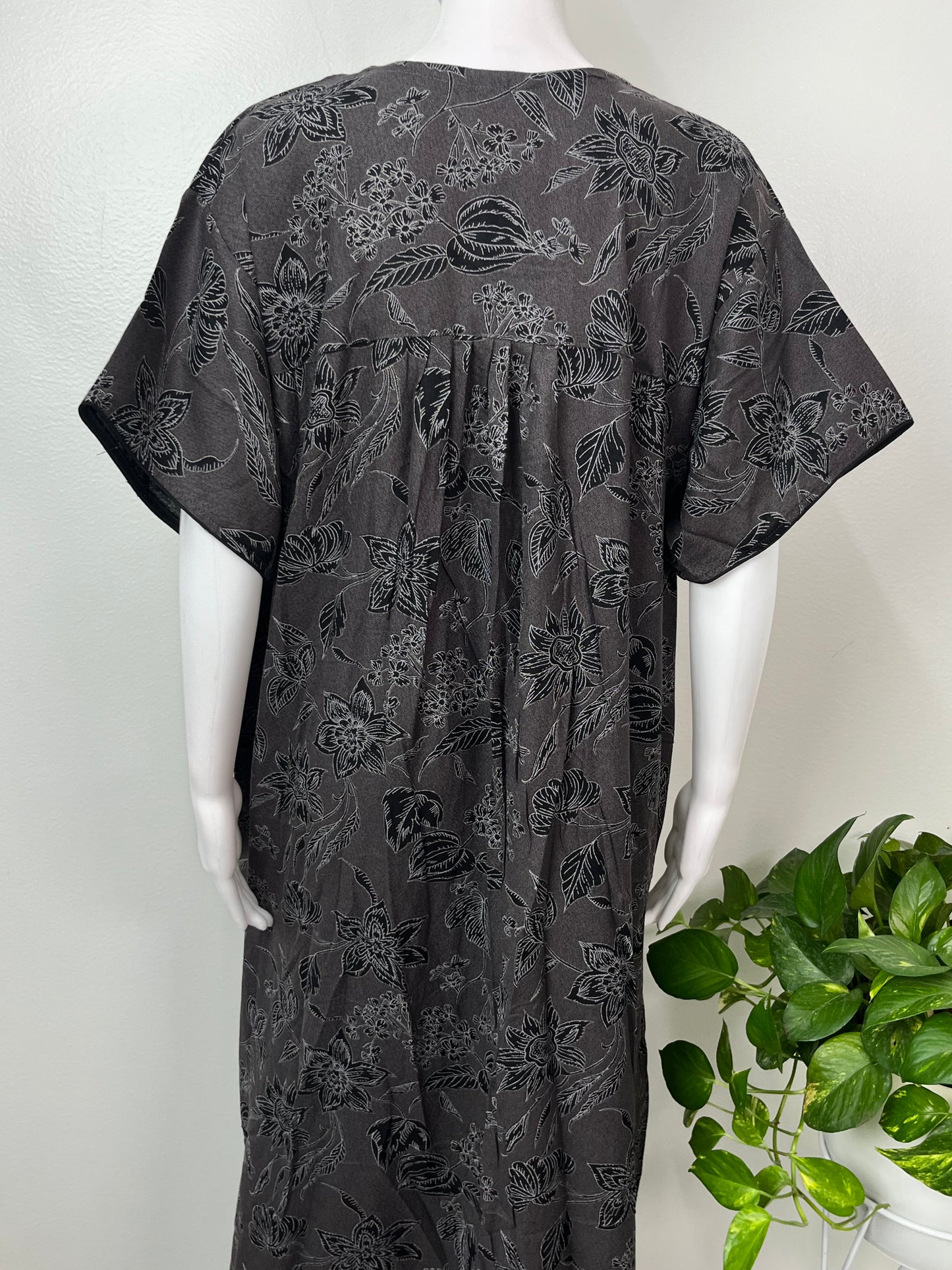 Black Pleated Alpine Fabric Nightgown for Women