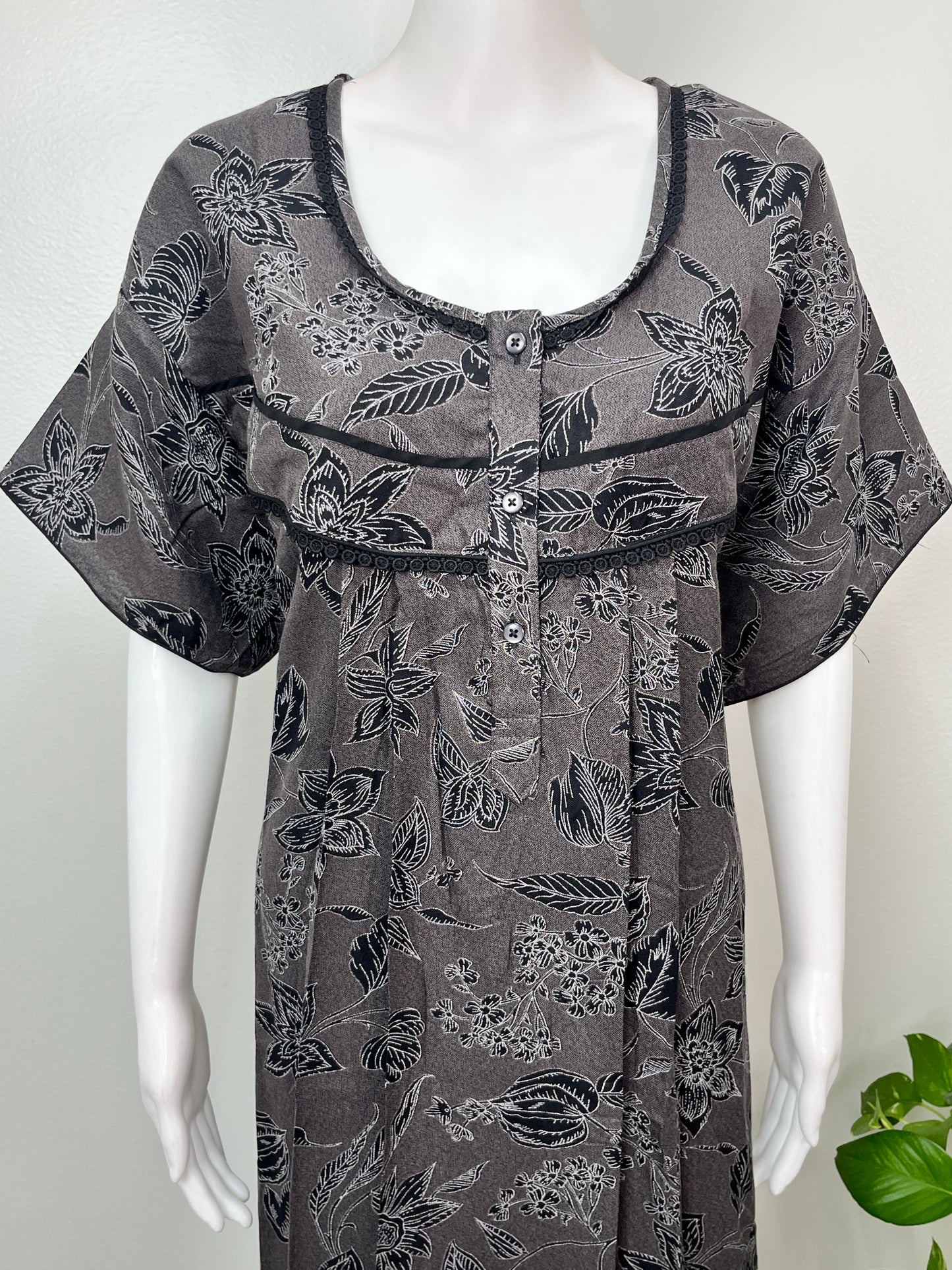 Black Pleated Alpine Fabric Nightgown for Women