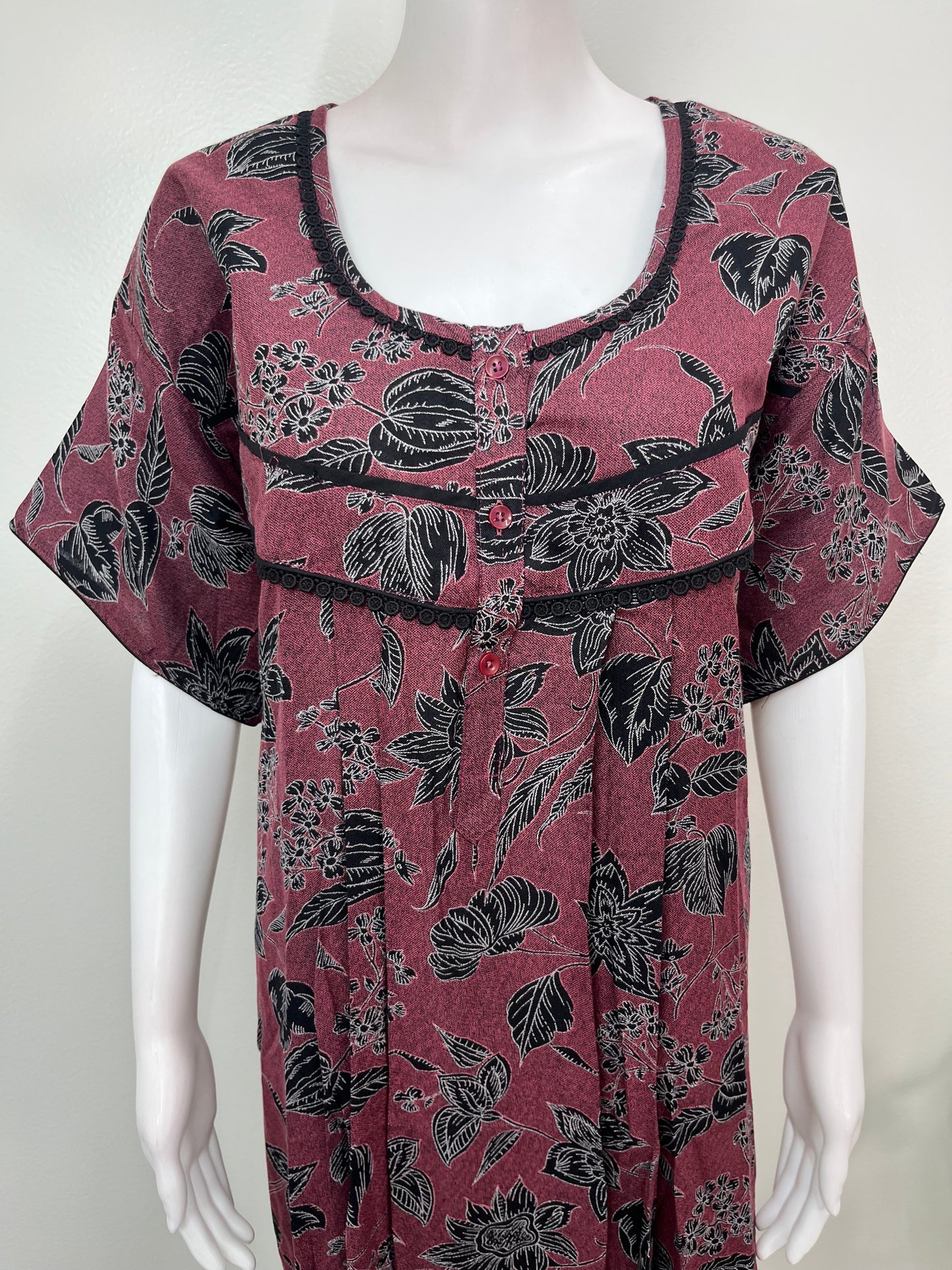 Wine Alpine Nighty Elegant & Long-Lasting