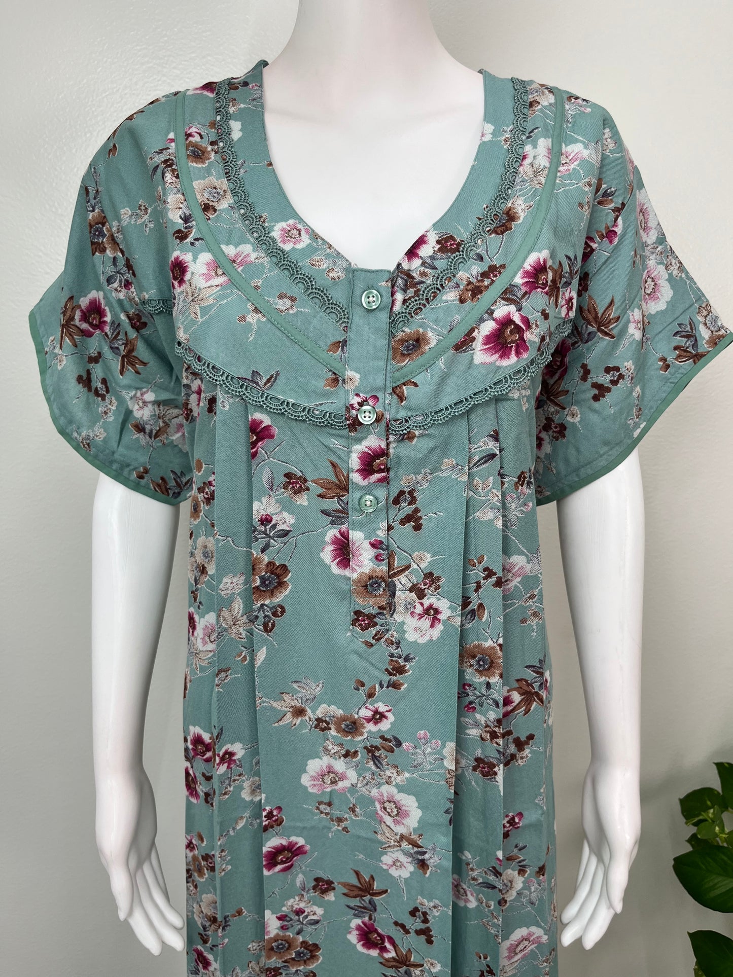 Sea Green Floral Printed Alpine Fabric Nightgown