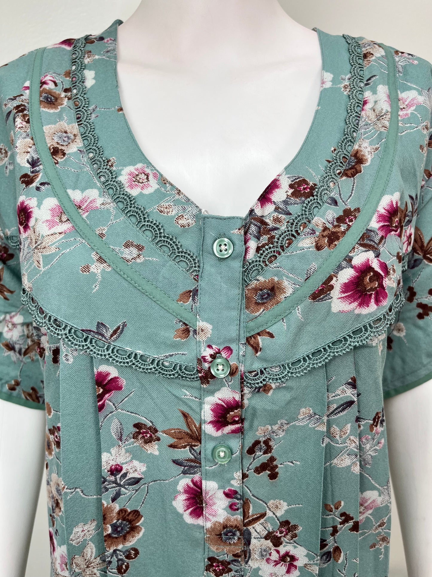 Sea Green Floral Printed Alpine Fabric Nightgown