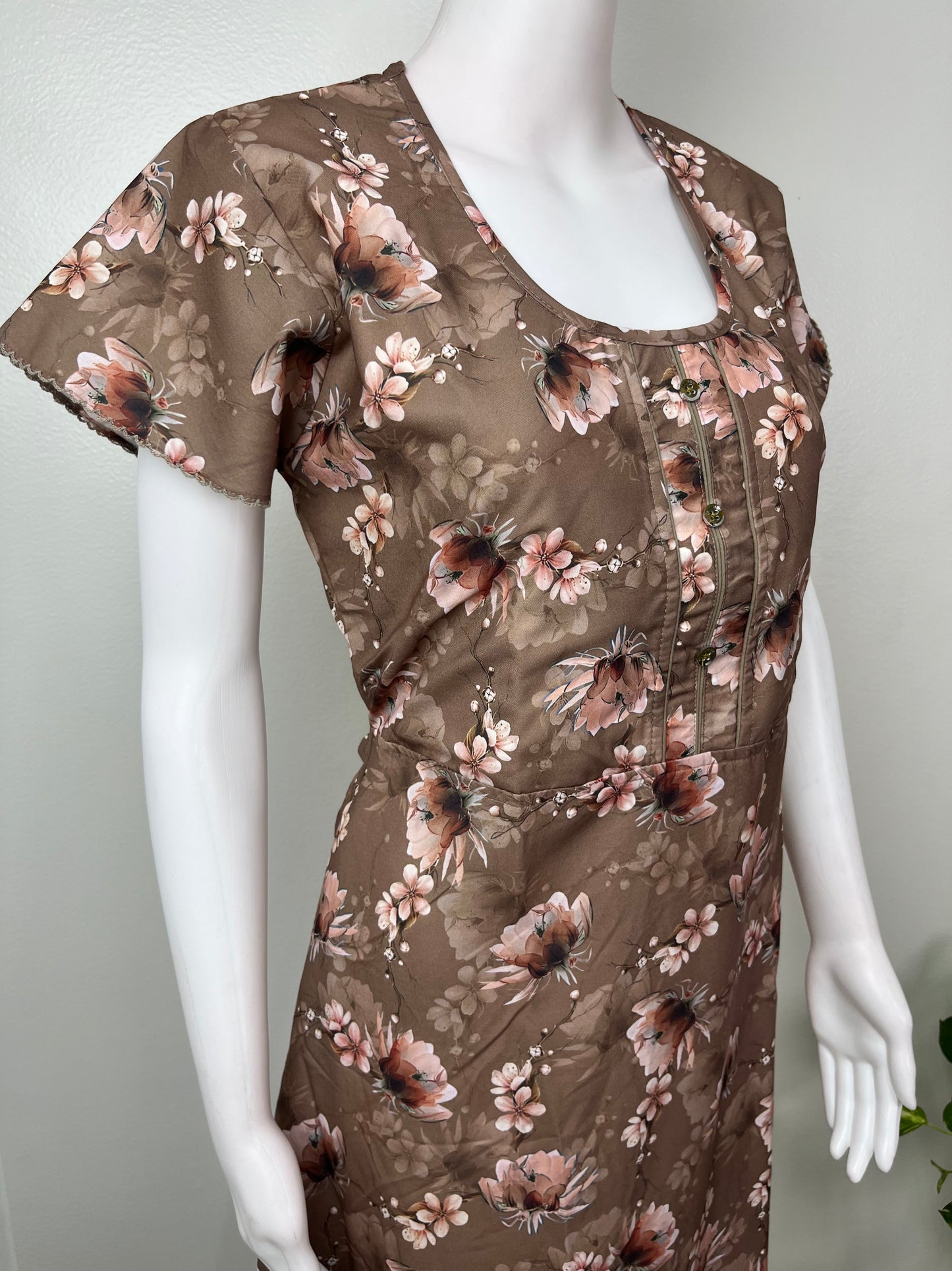 Brown Umbrella Style Alpine Fabric Nightgown