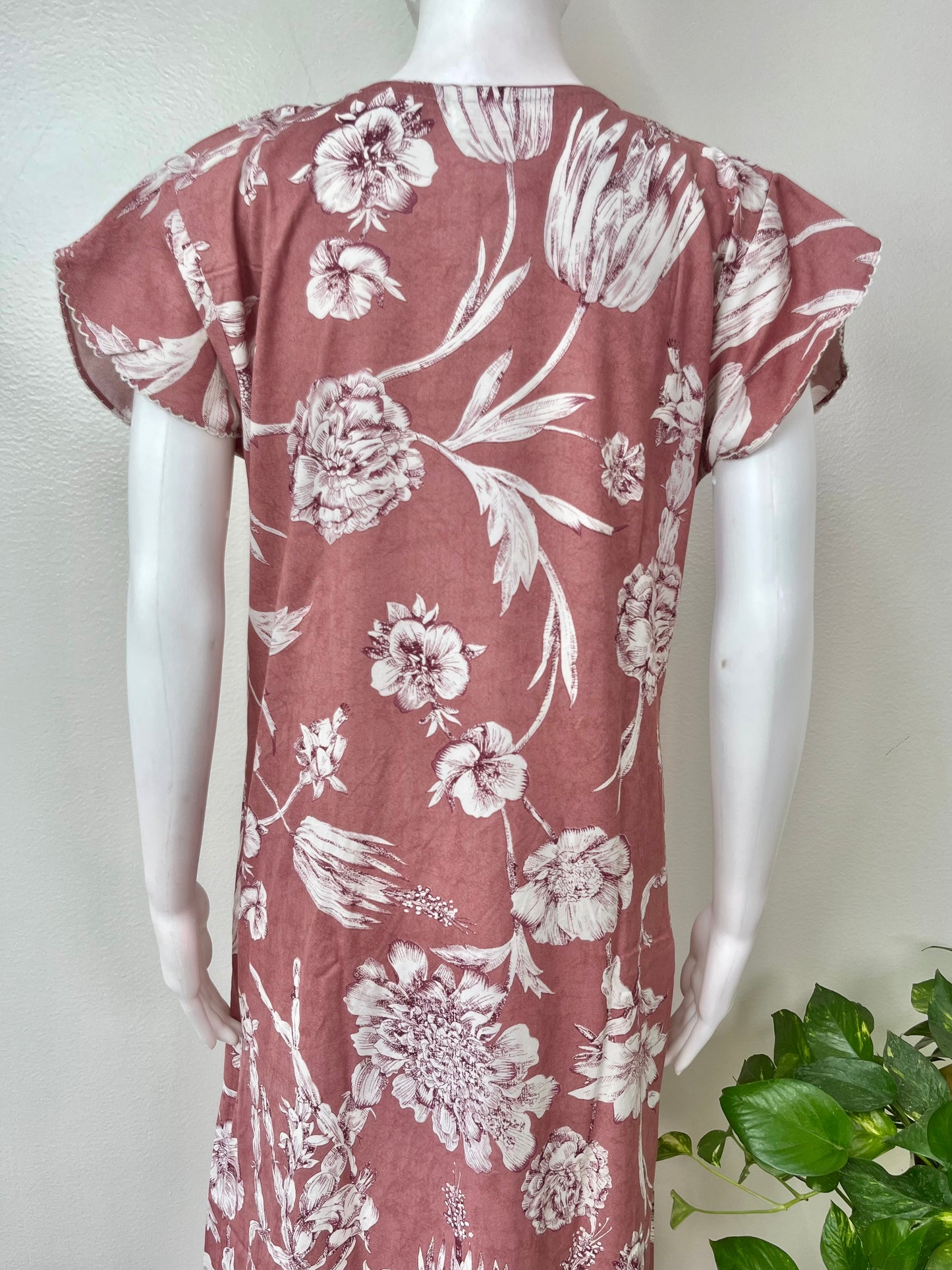 Peach Alpine Nighty Elegant & Long-Lasting