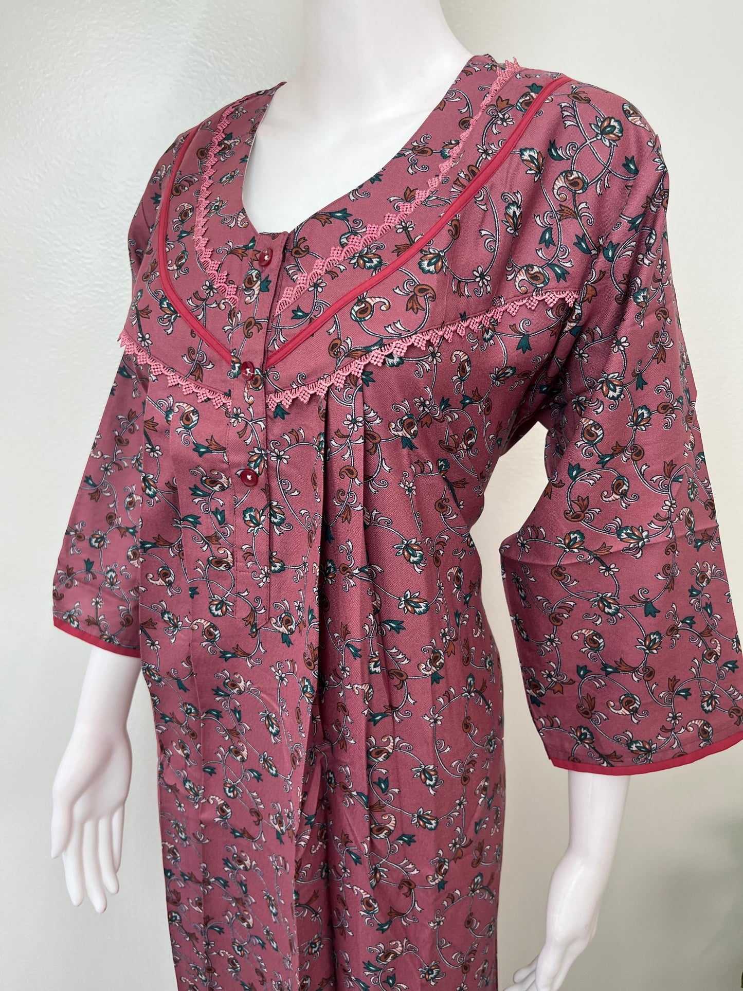 Soft & Breathable Alpine Fabric Nightgown with 3/4th Sleeves