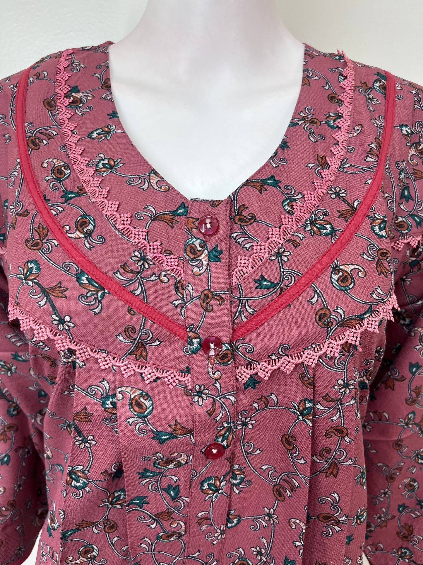Soft & Breathable Alpine Fabric Nightgown with 3/4th Sleeves
