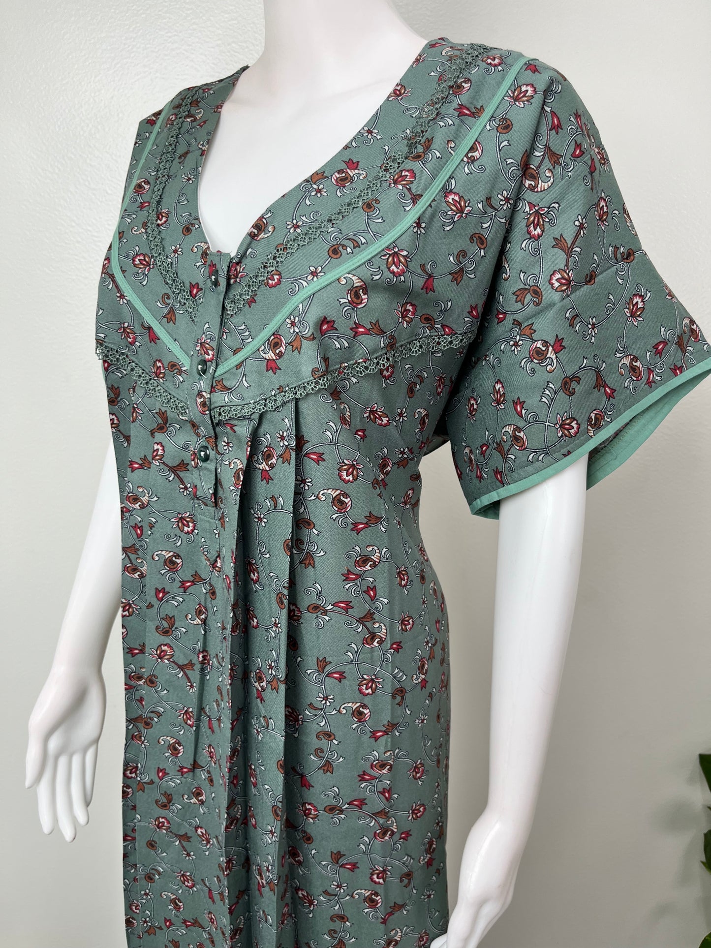 Green Soft & Breathable Alpine Fabric Nighty