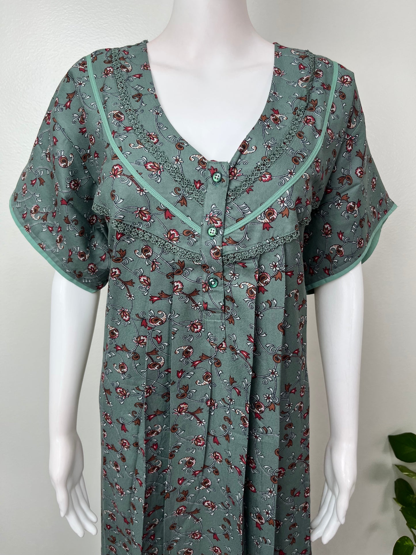 Green Soft & Breathable Alpine Fabric Nighty