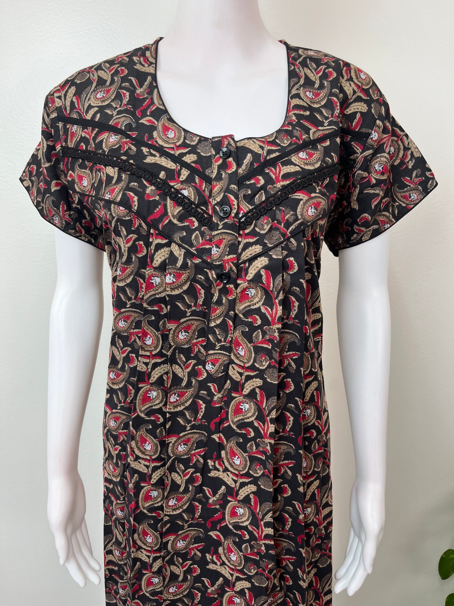 Black Kalamkari Printed Alpine Fabric Nighty