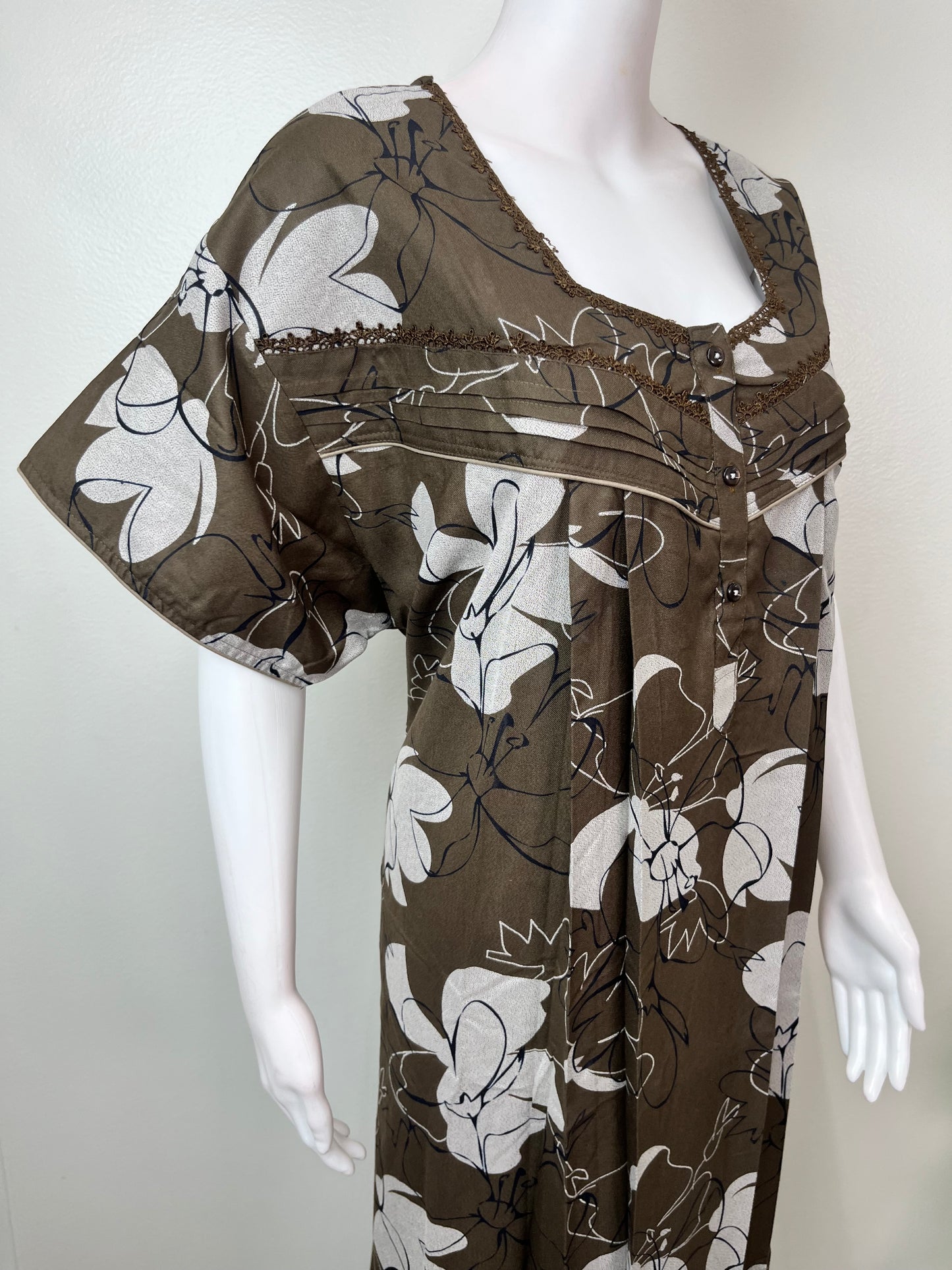 Grayish Brown Alpine Fabric Nighty Elegant & Long- Lasting