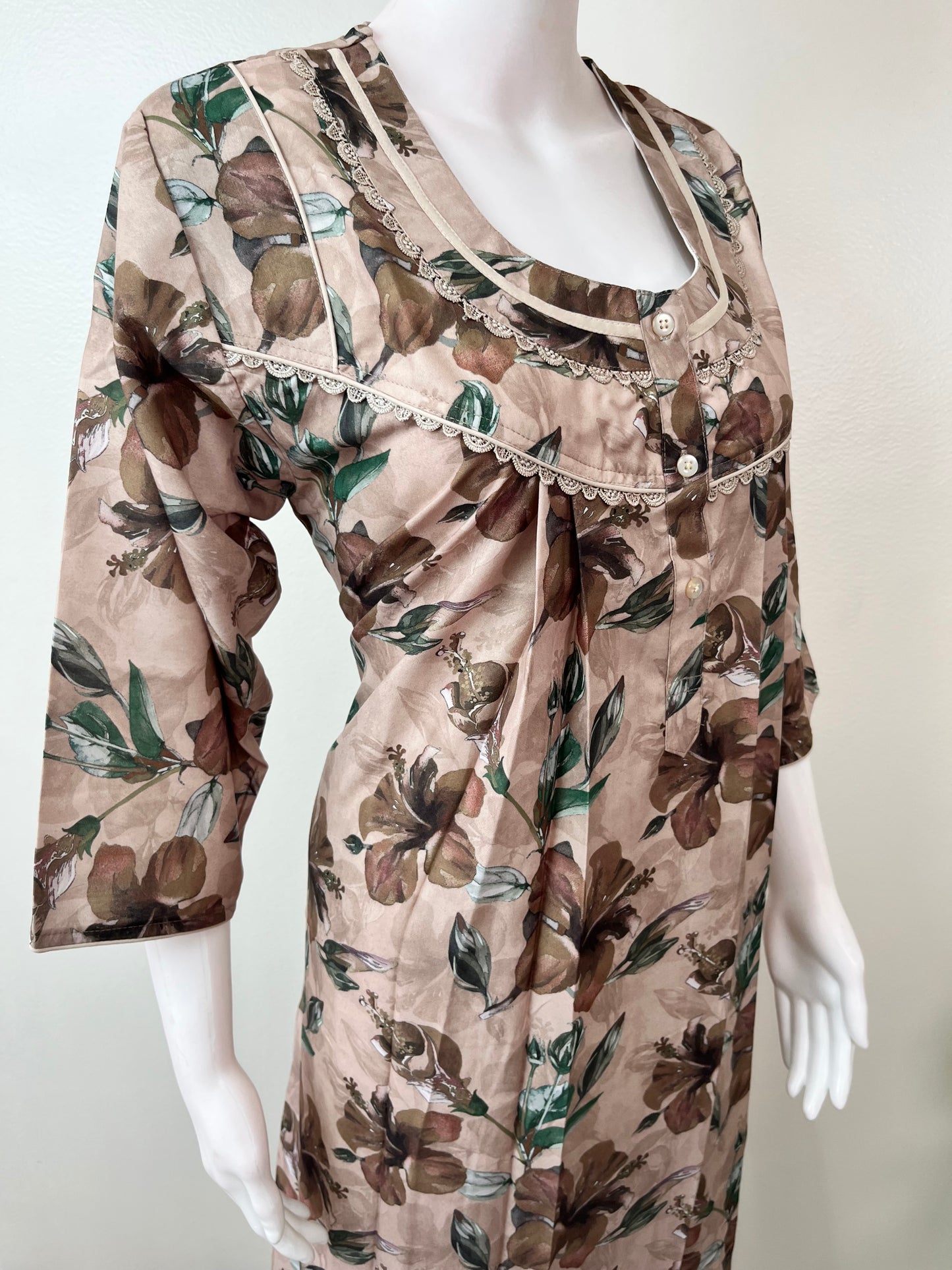 Cream Soft & Breathable Alpine Fabric 3/4th Sleeves Nightgown