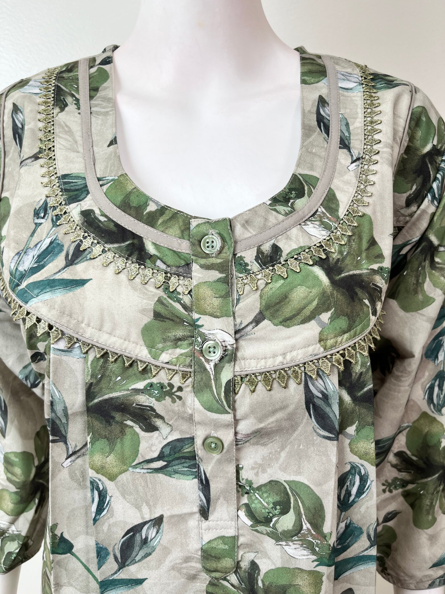 Green Alpine Fabric 3/4th Sleeves Nightgown