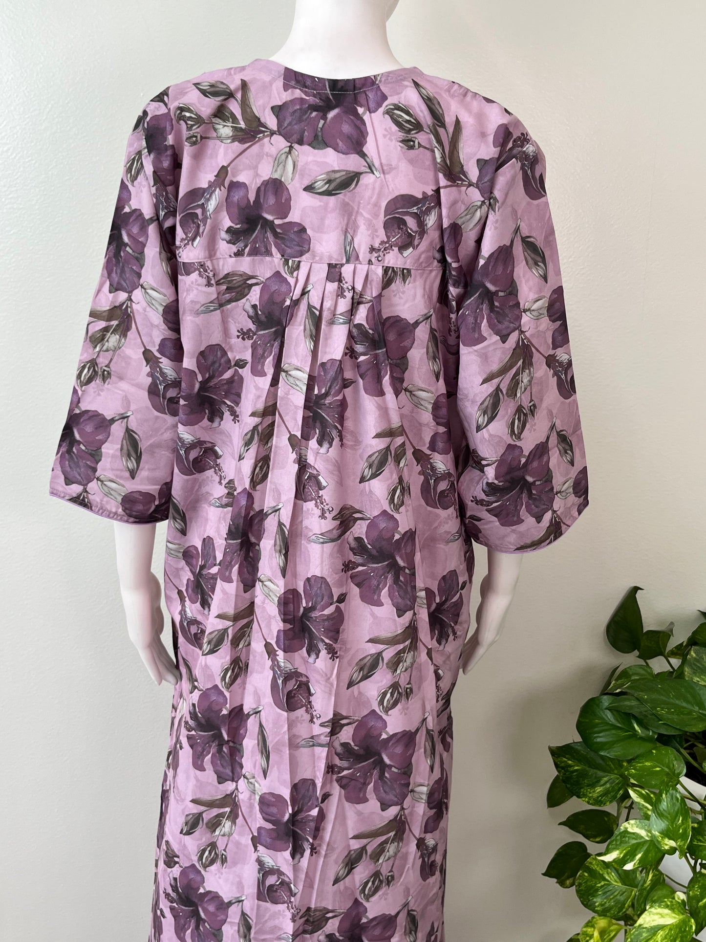 Pink 3/4th Sleeves Alpine Fabric Nightgown