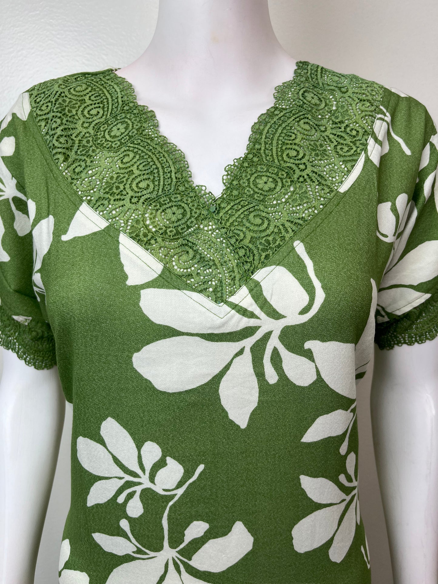 Green Floral Printed Alpine Nighty