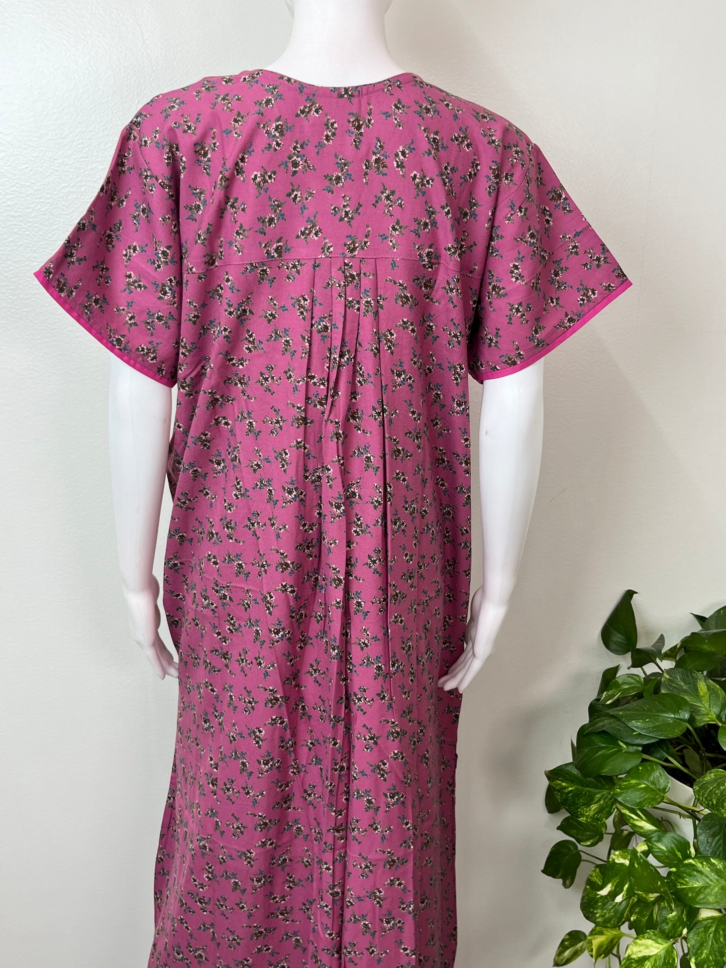 Dark Pink Pleated Style Alpine Fabric Nightgown
