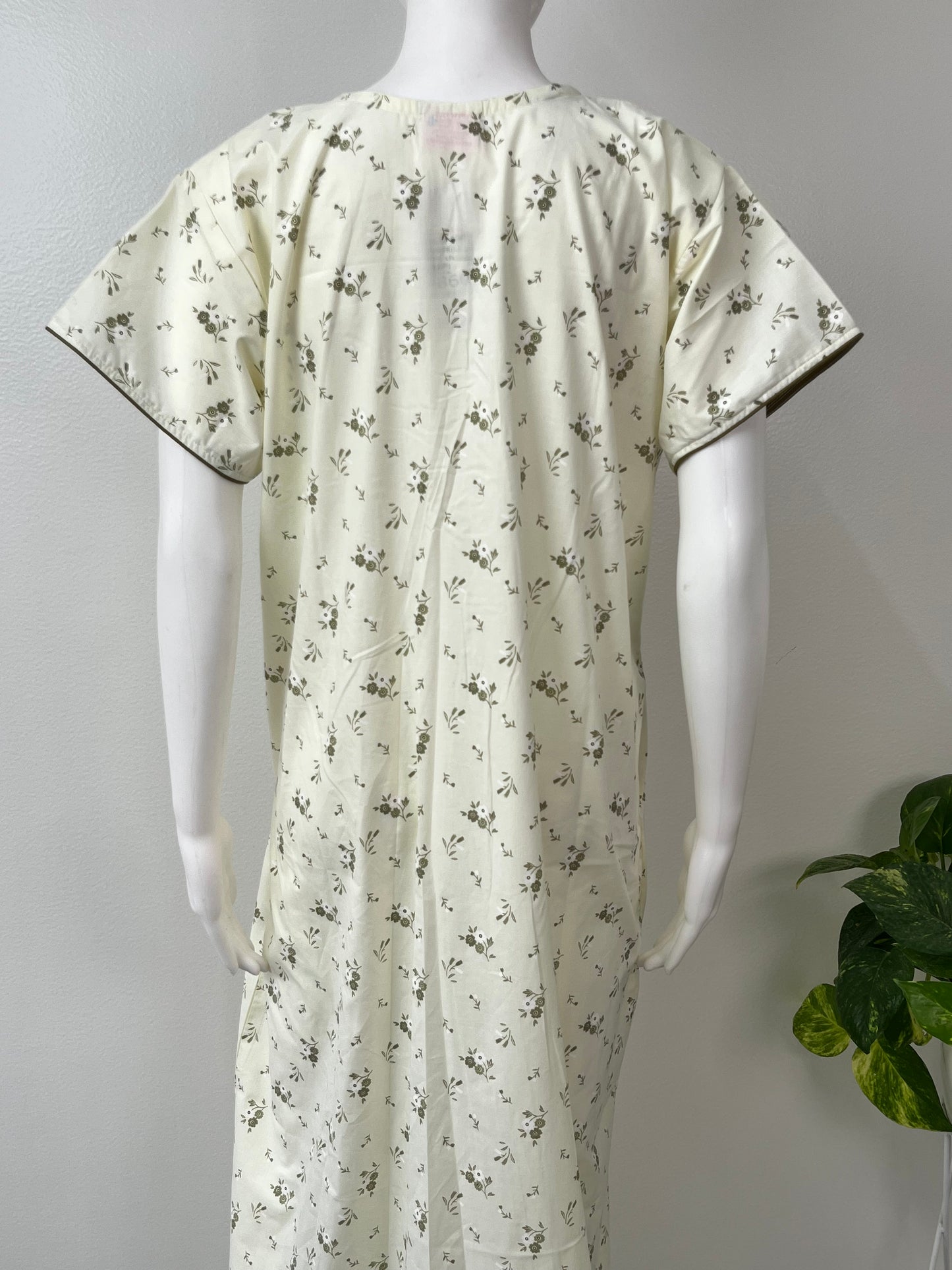 Creamy White Polyester Cotton Nighty Soft & Comfortable