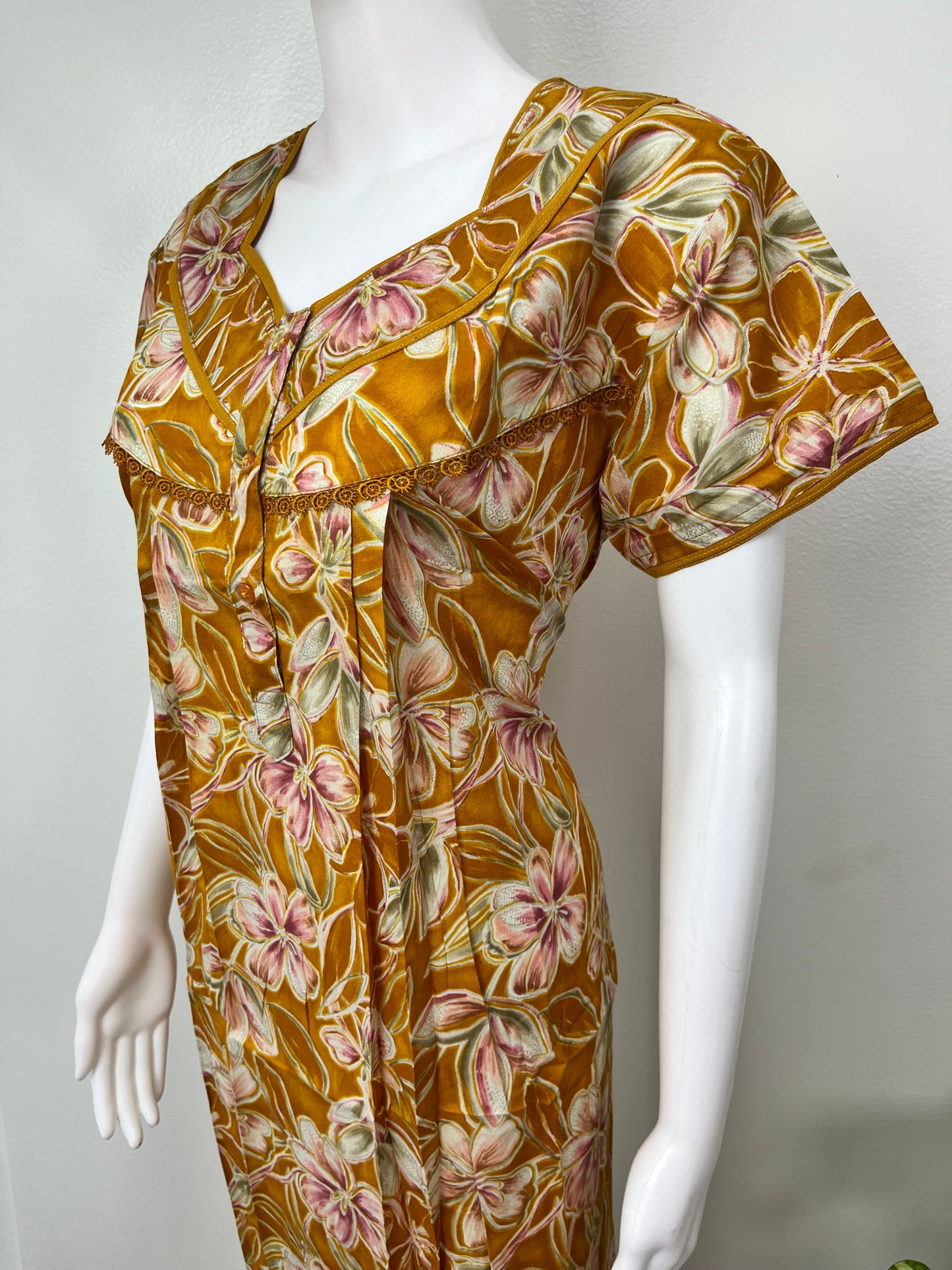 Mustard Pleated Cambric Cotton Women's Nightgown