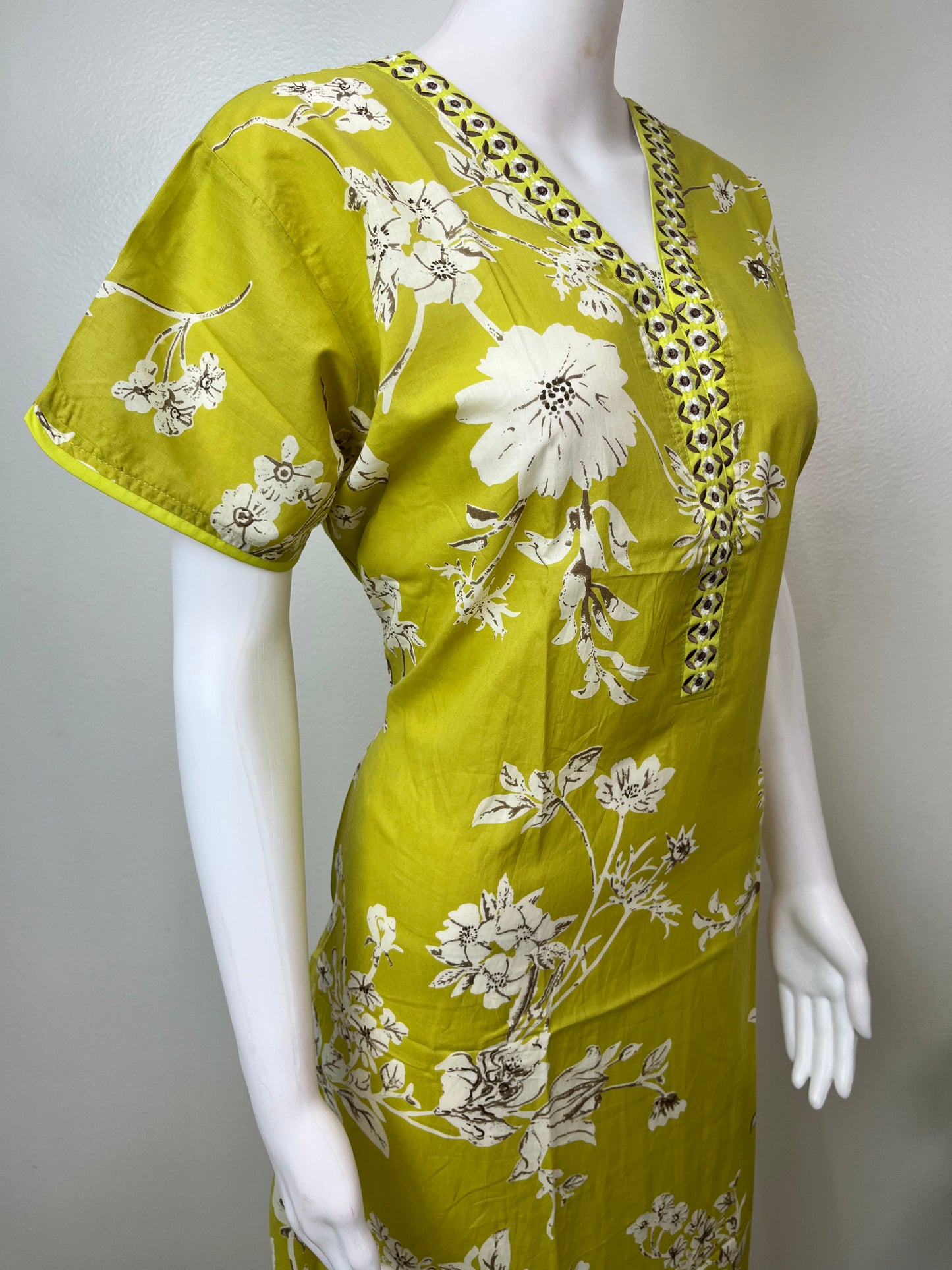 Cambric Cotton Floral Printed Women's Nightgown