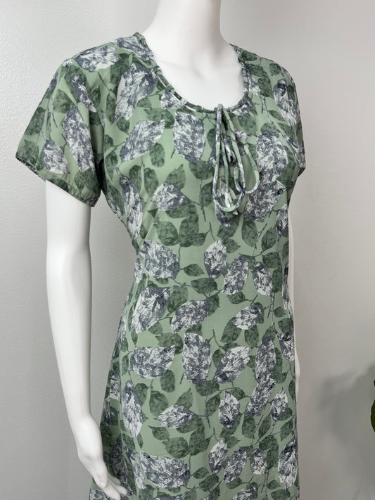 Green Foliage Chiffon Nightgown Soft & Smooth Texture