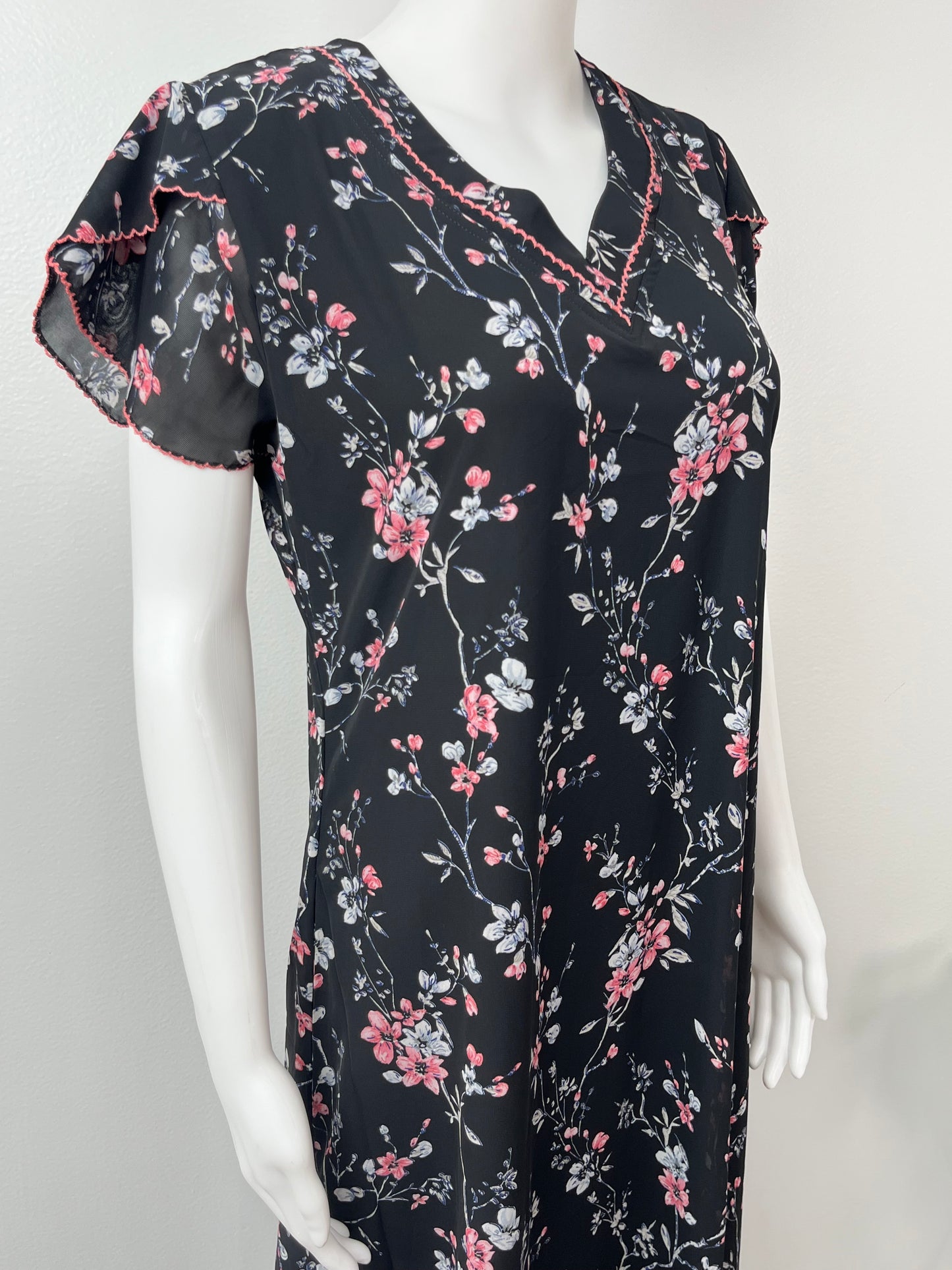 Black Chiffon Fabric Nightgown Soft & Breathable for Women