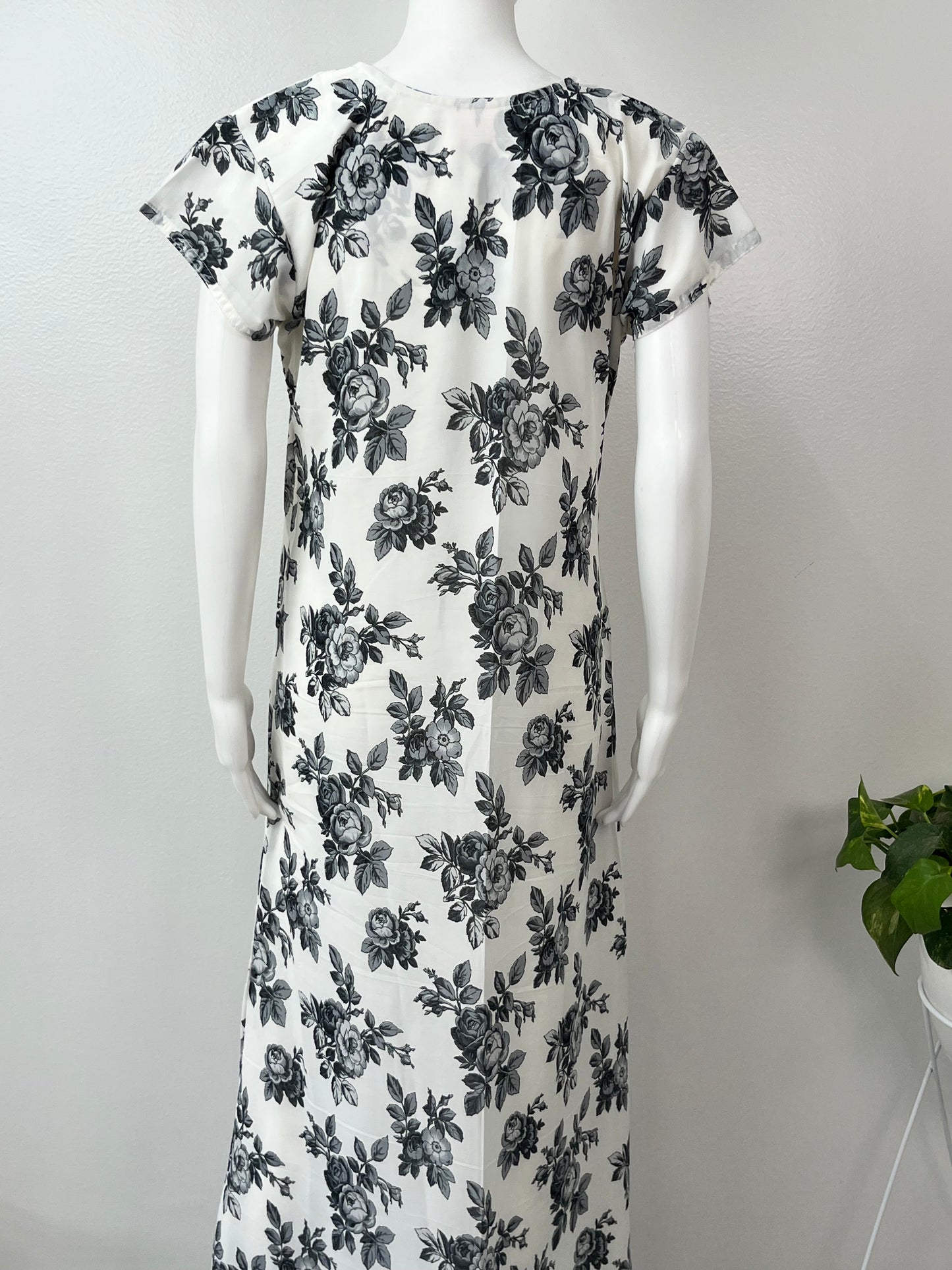 Black & White Premium Chiffon Fabric Nightgown