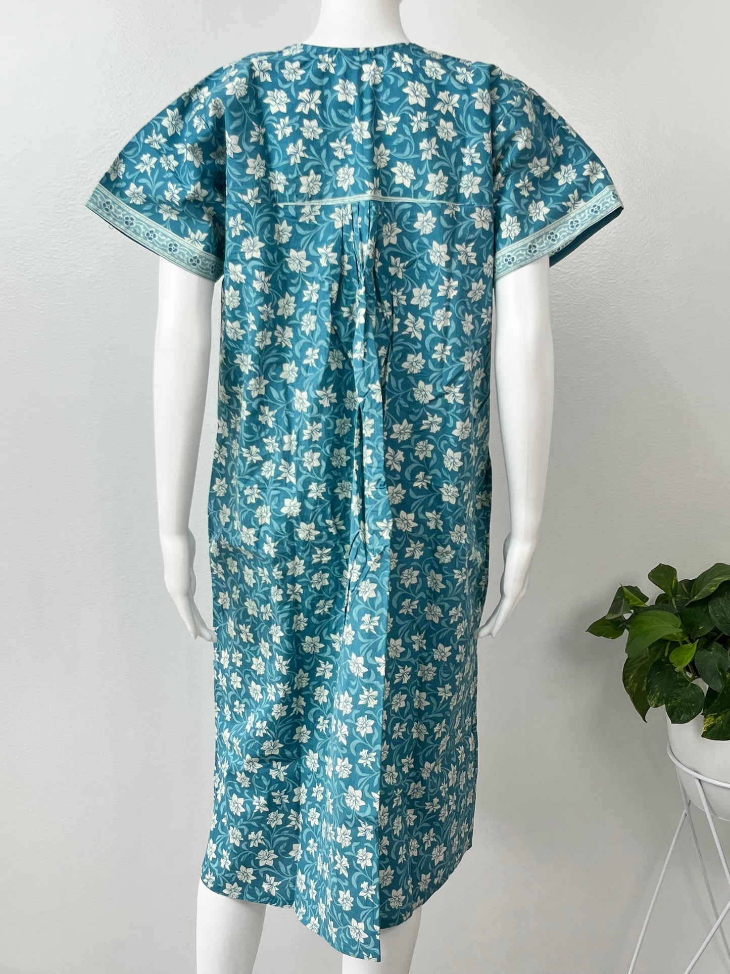 Turquoise Knee-Length Printed Pure Cotton Nightgown Soft & Comfortable