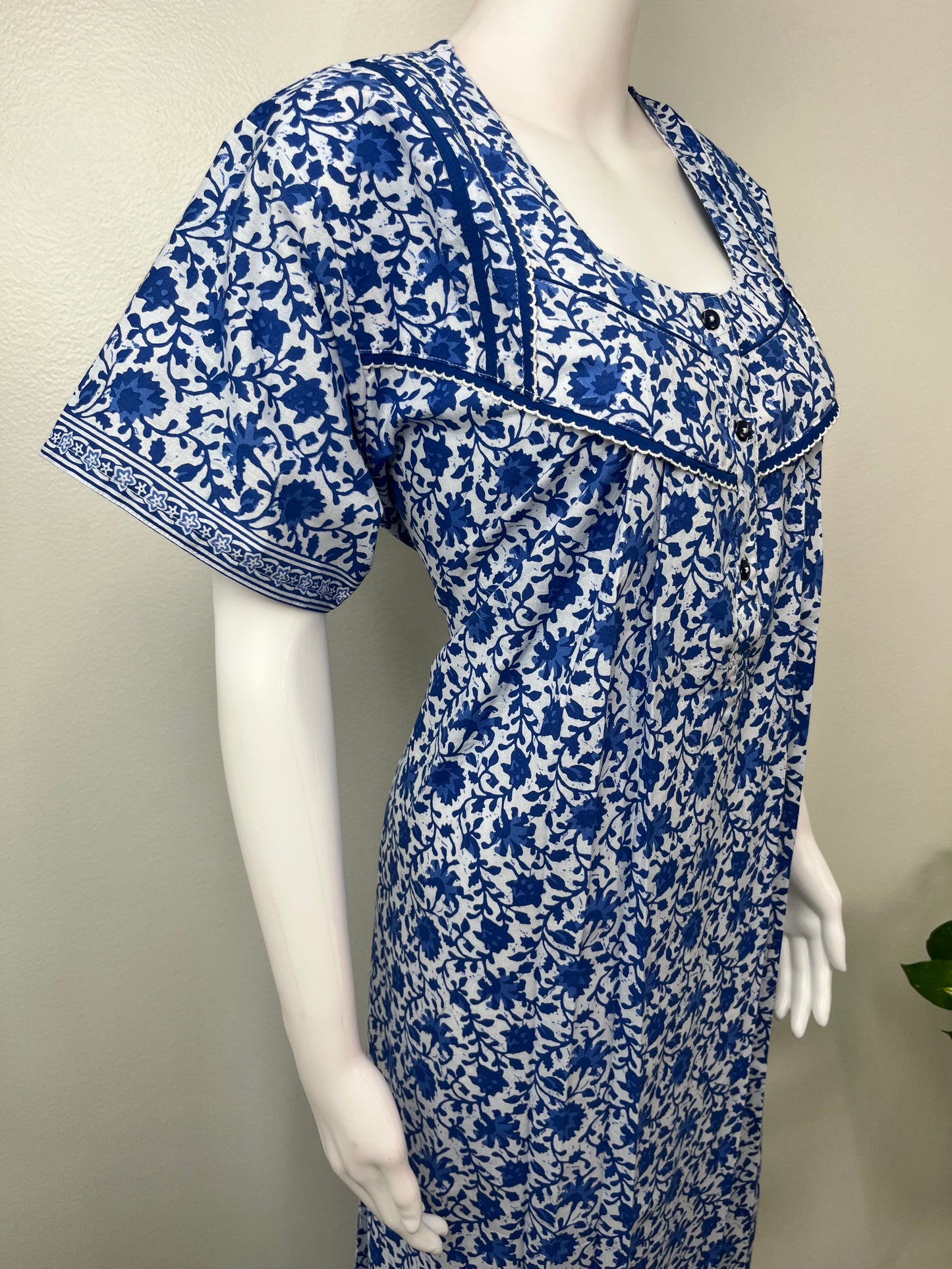 Royal Pleated Pure Cotton Women's Nightgown