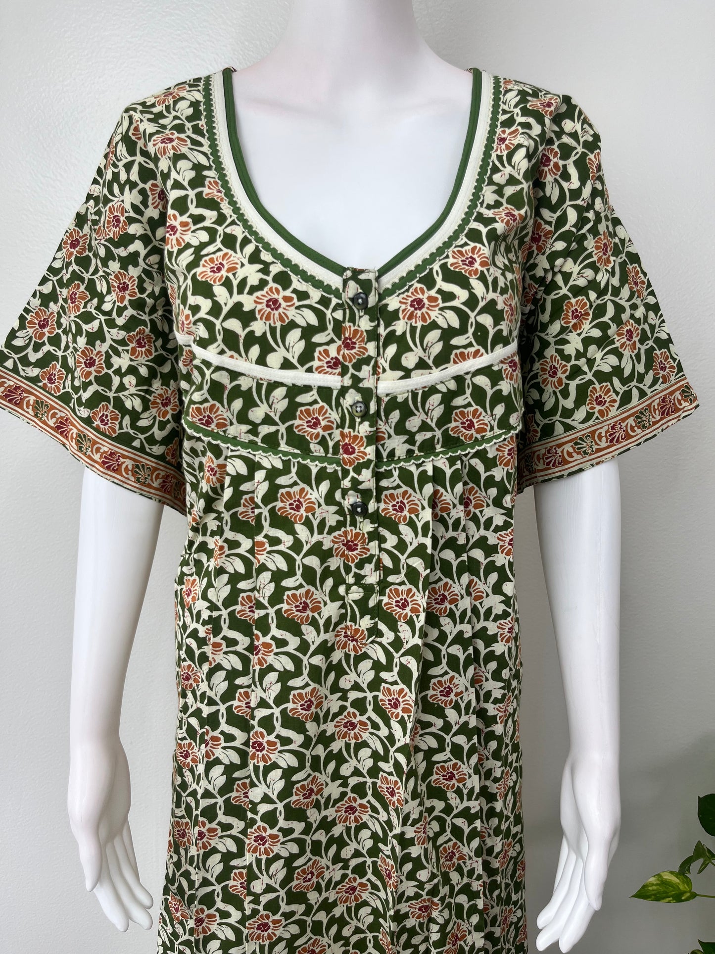 Bottle Green Printed Cotton Nighty Soft & Comfortable
