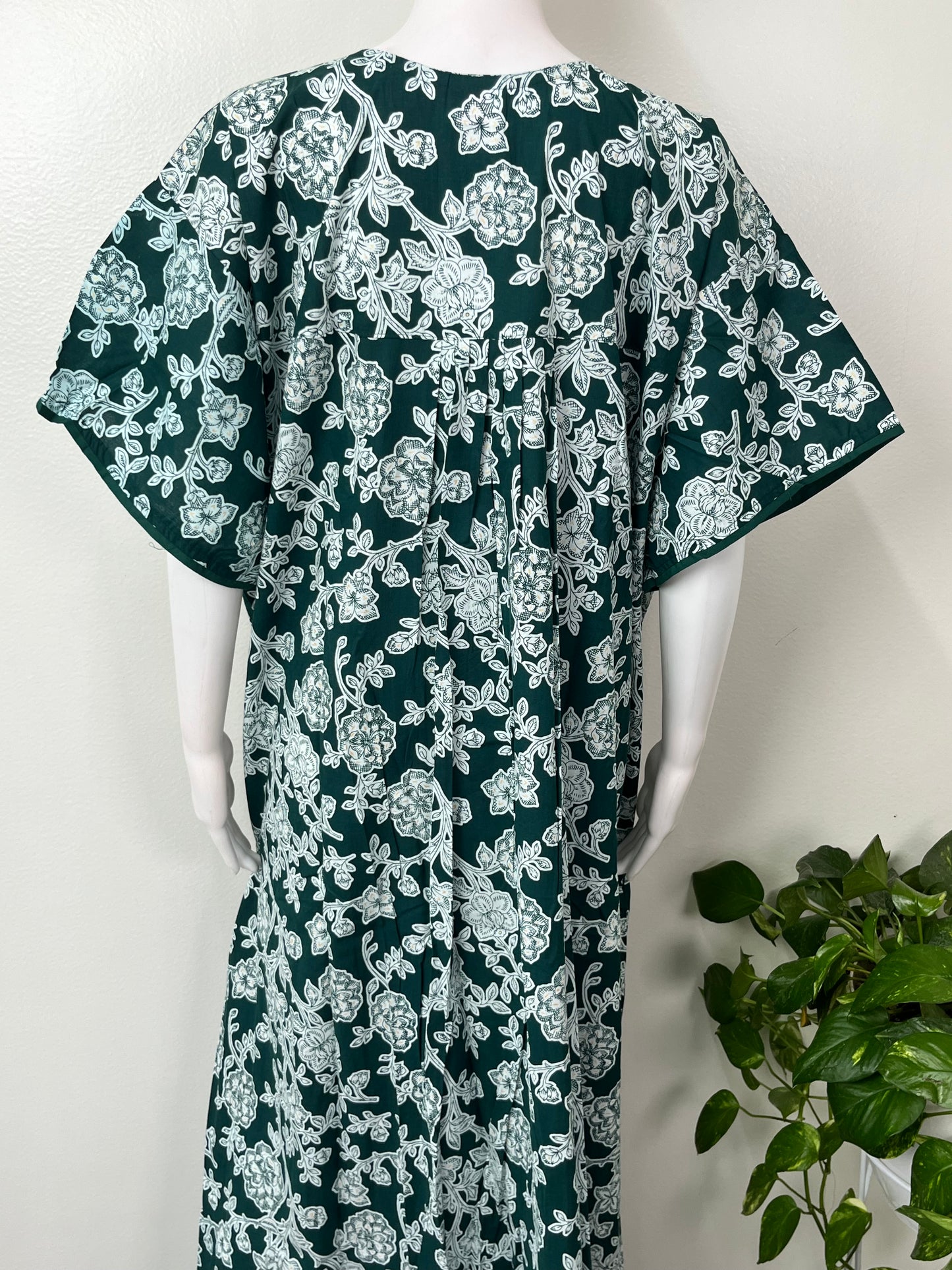 Viridian Green Pure Cotton Women's Nightgown