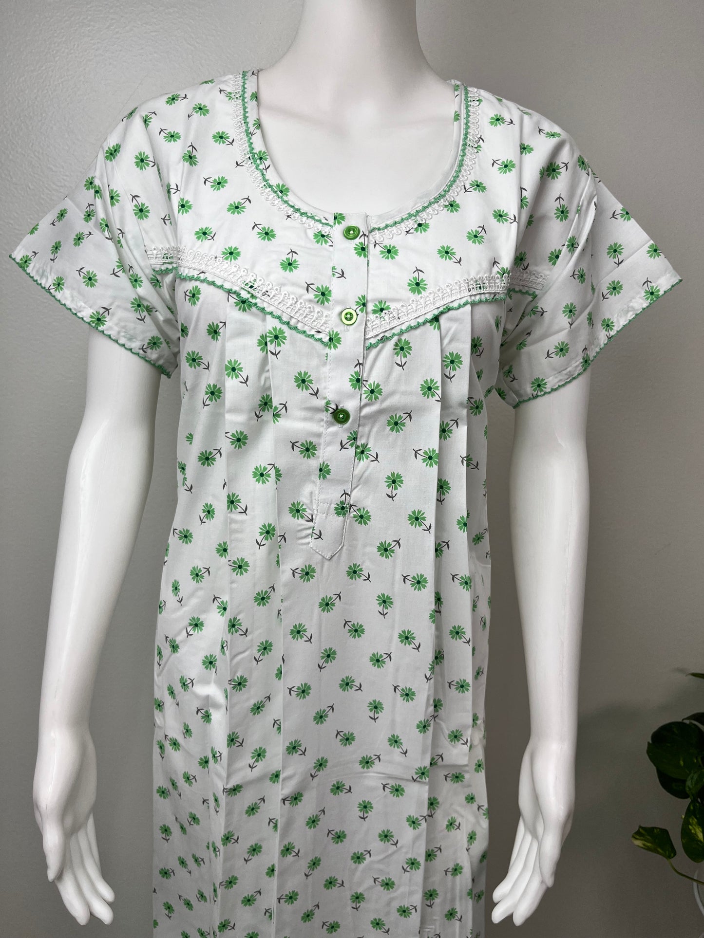 Green Printed Polyester Cotton Women's Nightgown