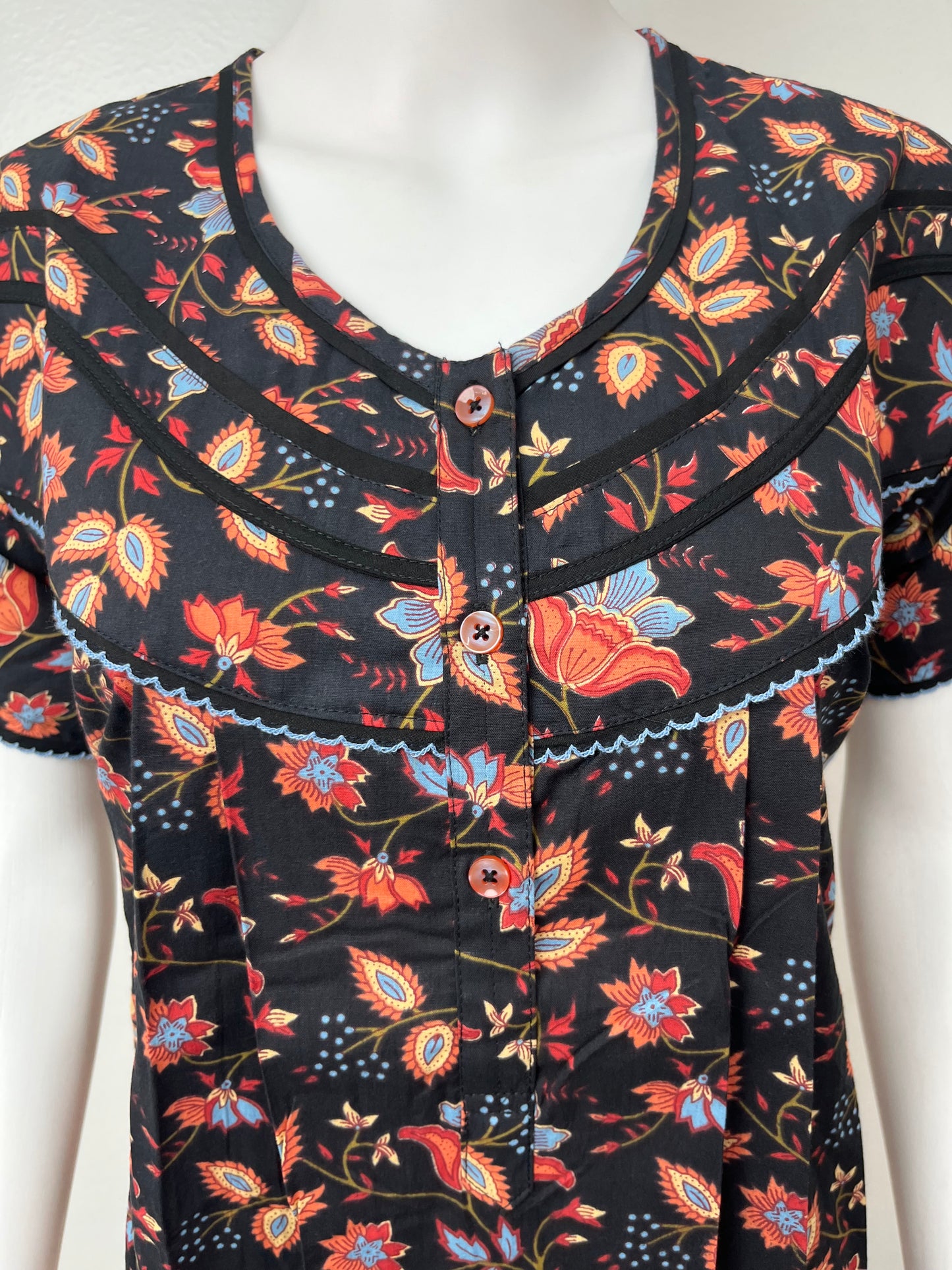 Black Pure Cotton Nightgown with Contrast Print