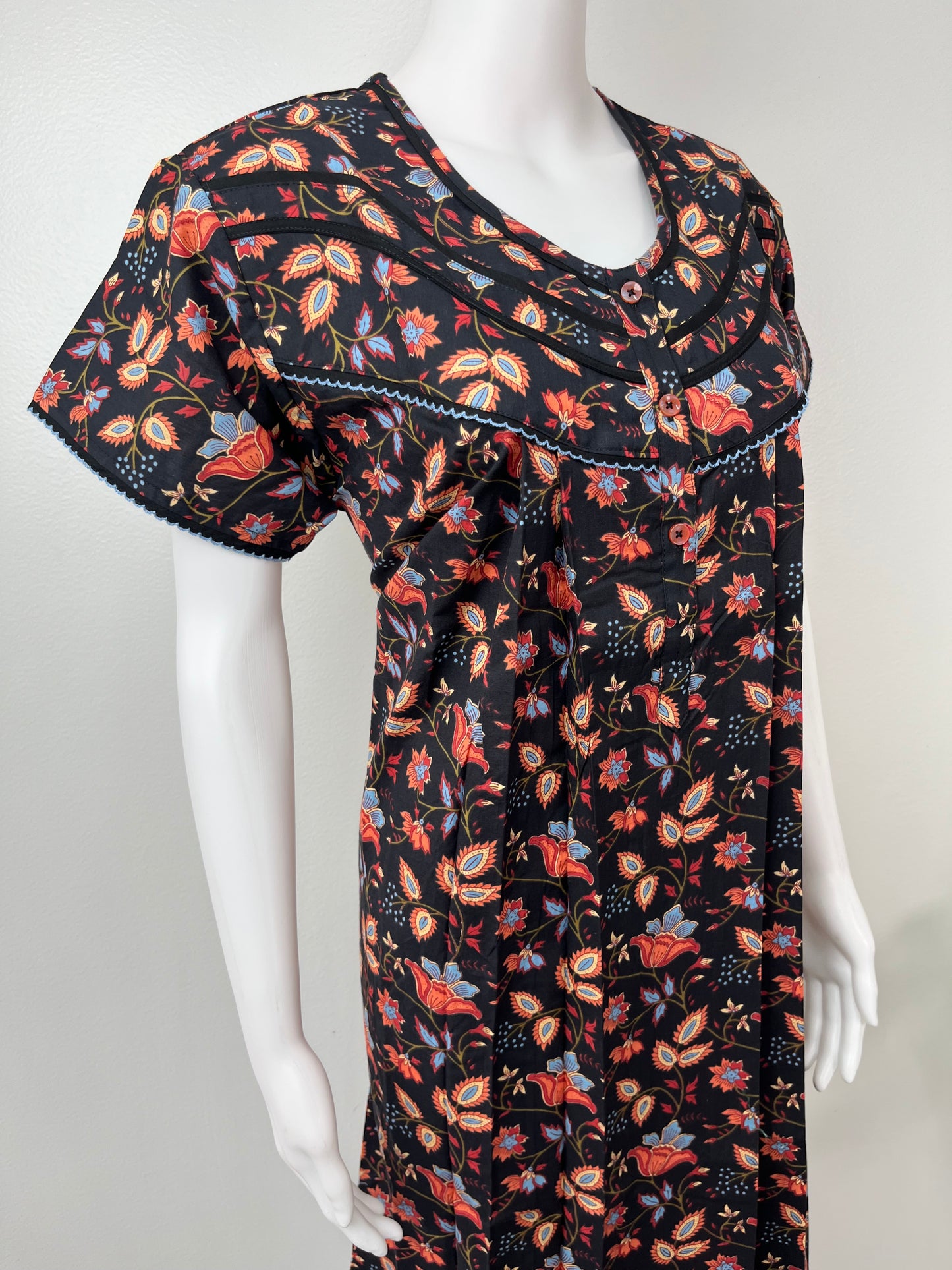 Black Pure Cotton Nightgown with Contrast Print