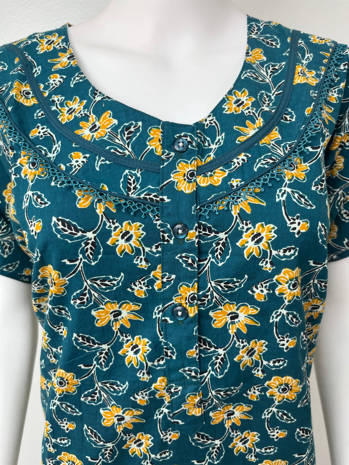 Blue Floral Printed Pure Cotton Pleated Nightgown