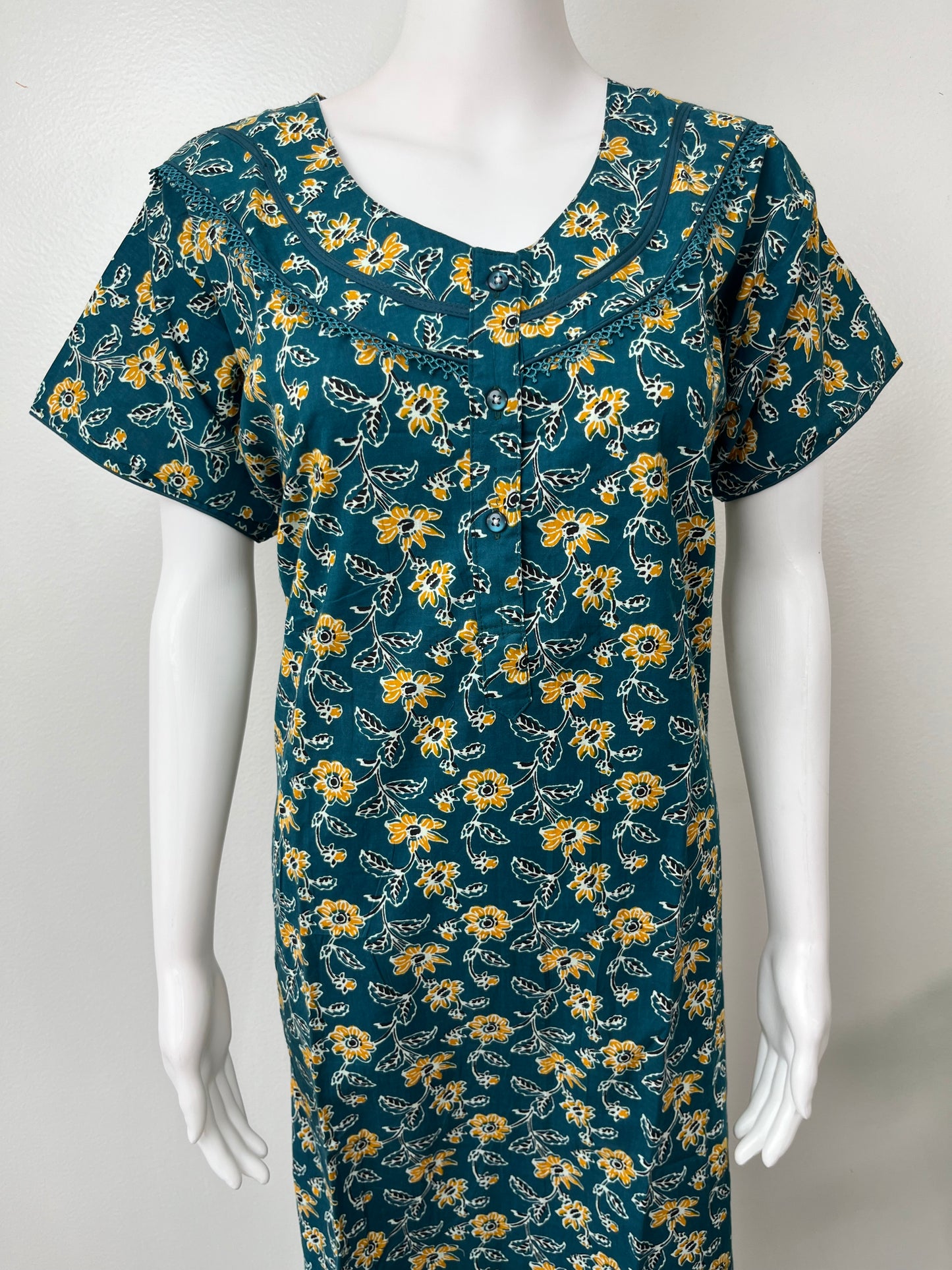 Blue Floral Printed Pure Cotton Pleated Nightgown