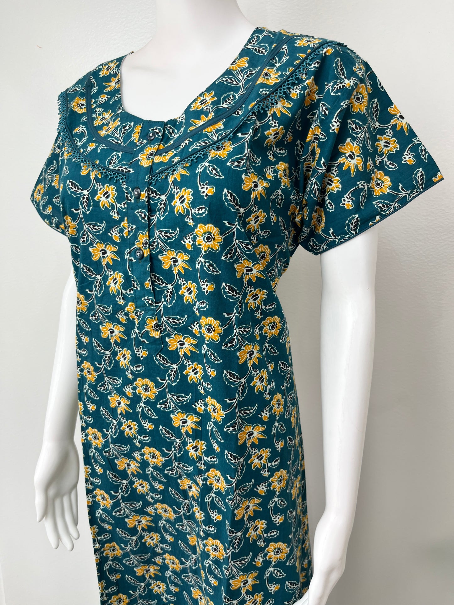 Blue Floral Printed Pure Cotton Pleated Nightgown