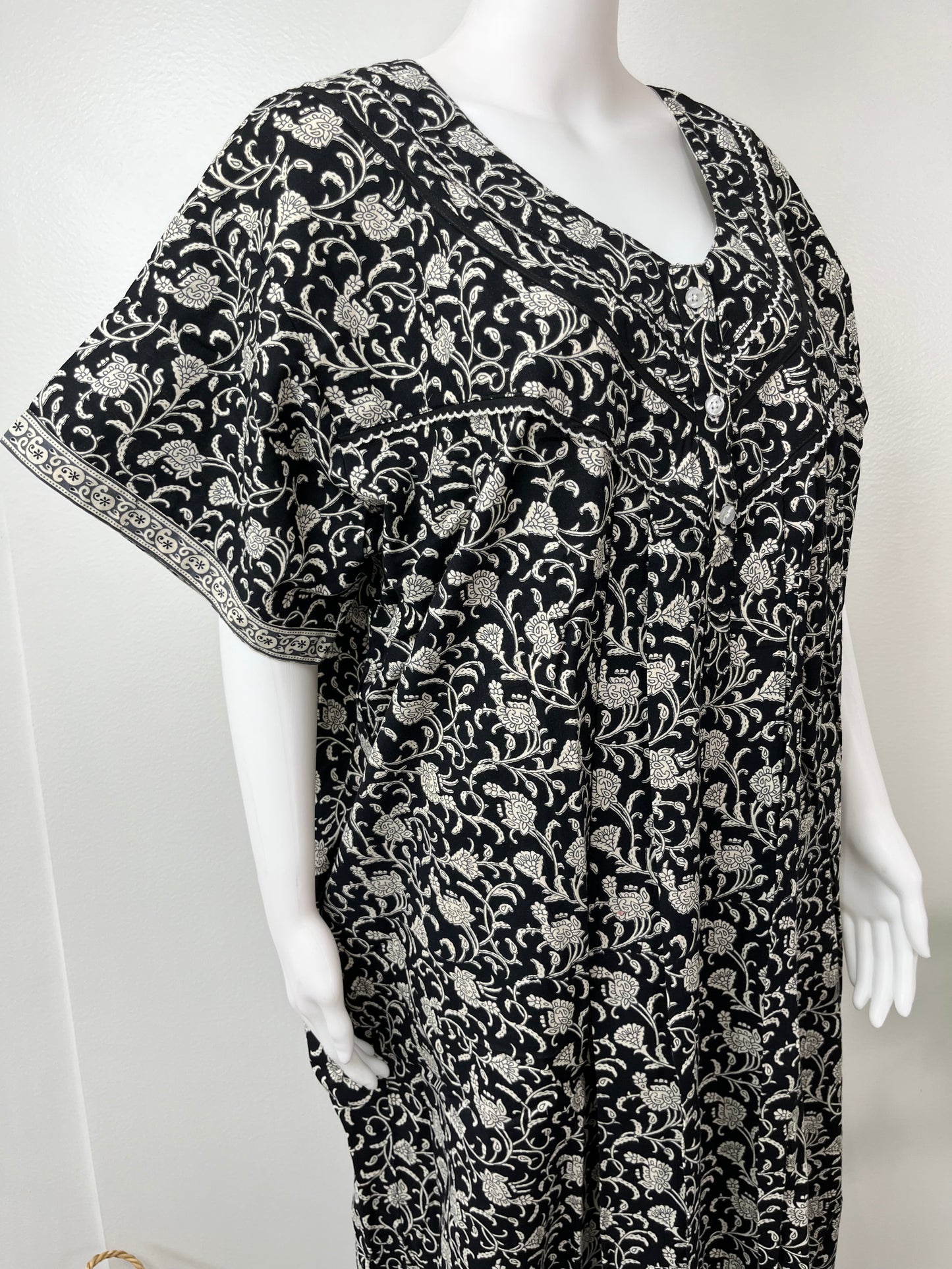 Black Pleated 100% Cotton Nightgown