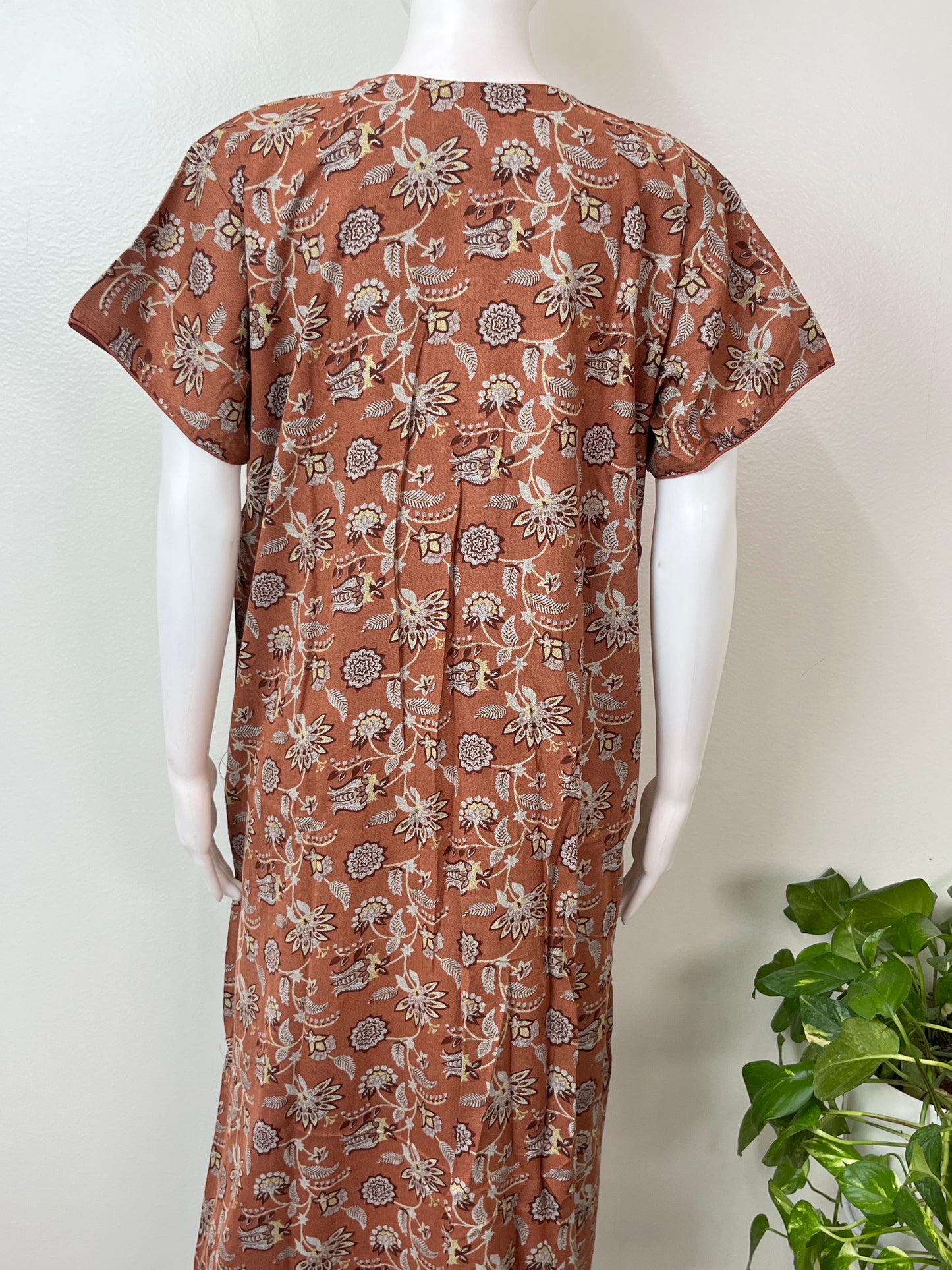 Brown Alpine Nighty Elegant & Long-Lasting