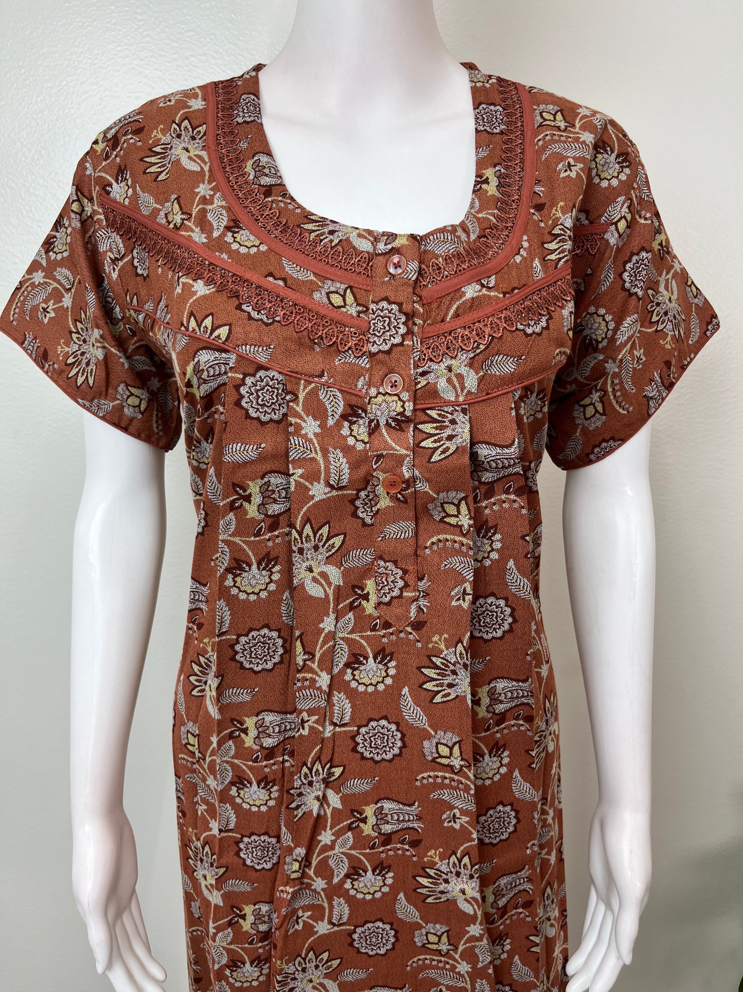 Brown Alpine Nighty Elegant & Long-Lasting