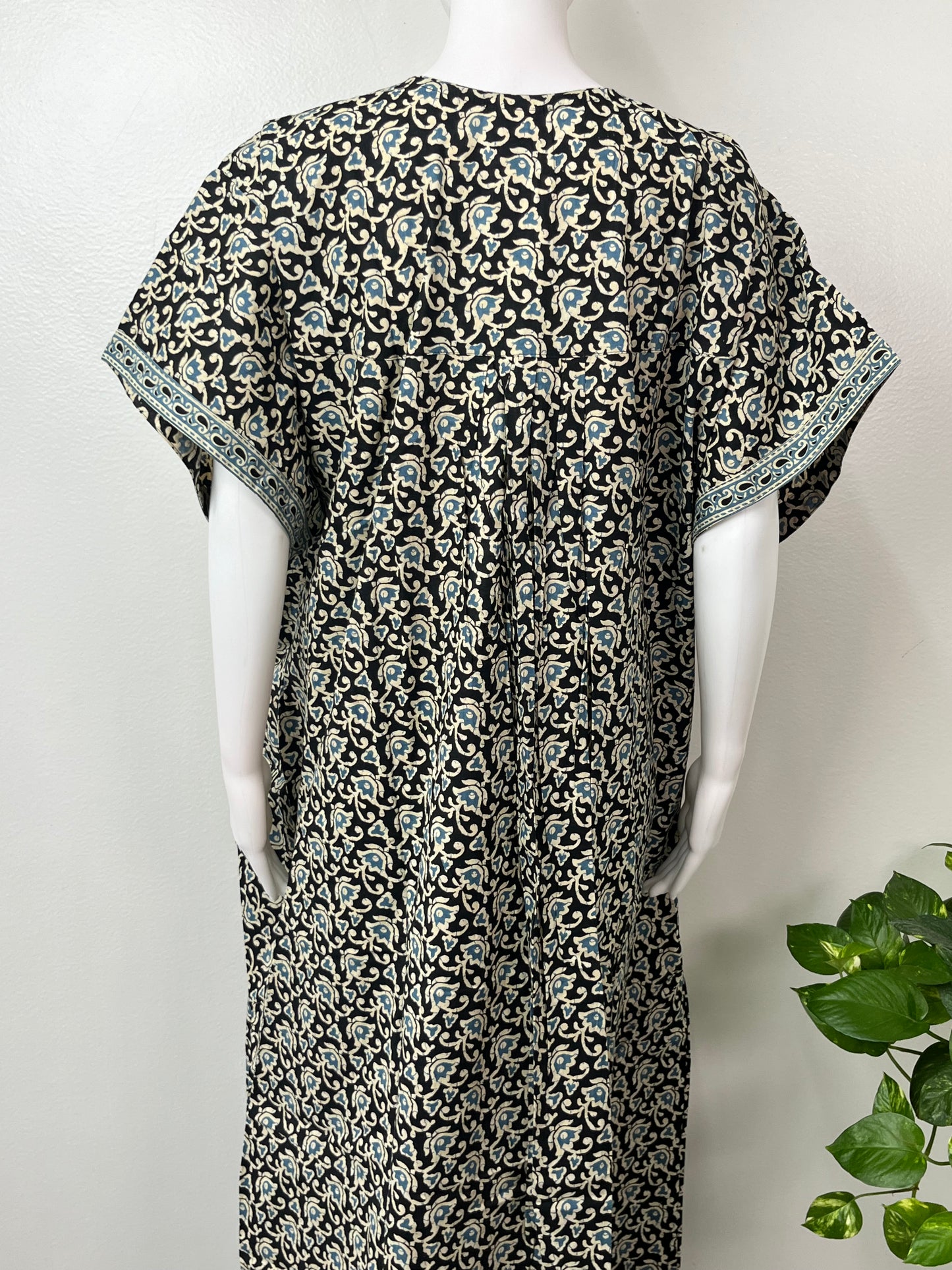 Black Pure Cotton Women's Nightgwn