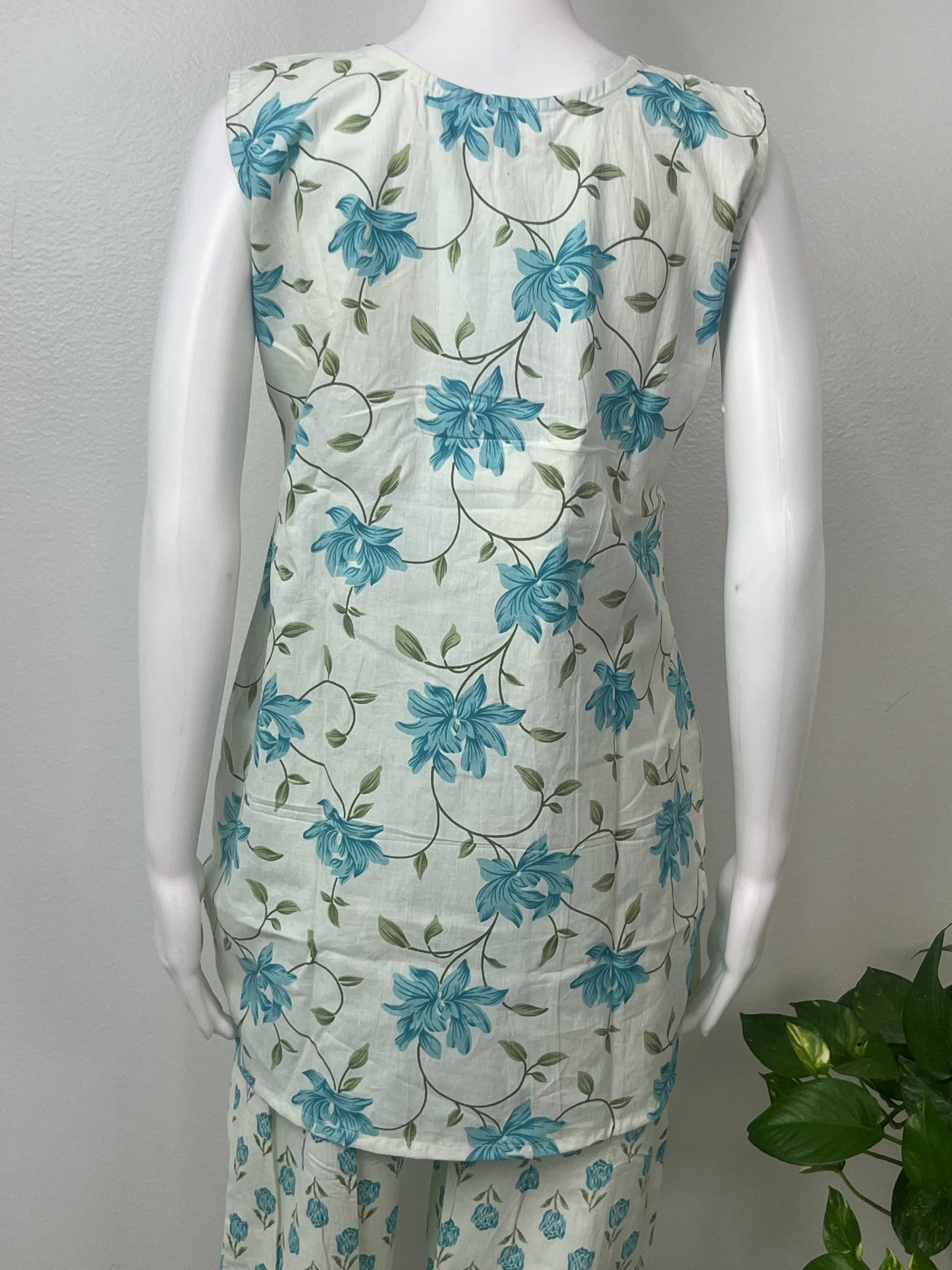 Blue Floral Sleeveless Pure Cotton Night Suit-Co-ord style