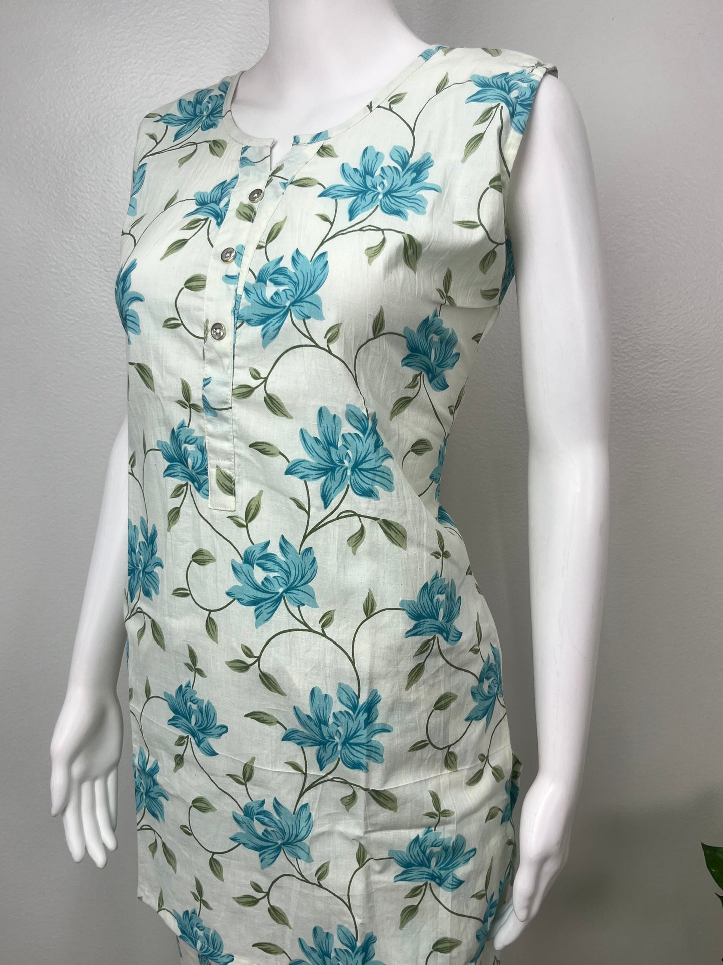 Blue Floral Sleeveless Pure Cotton Night Suit-Co-ord style