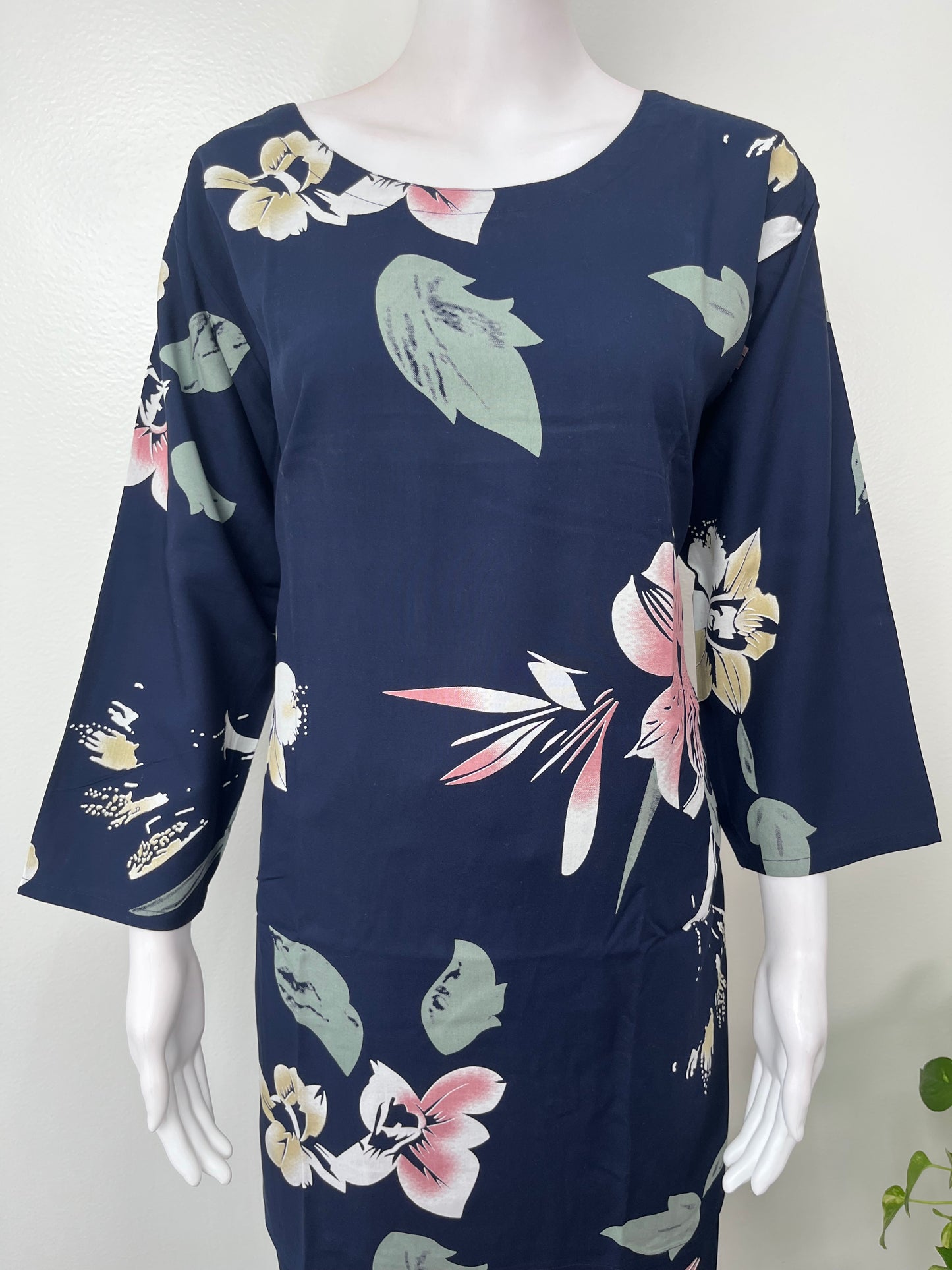 Floral Garden Nightwear Set in Navy
