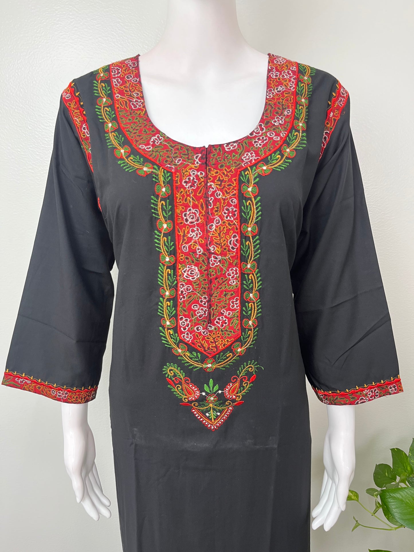 Black Premium Bizzylizzy Embroidered Nightgown
