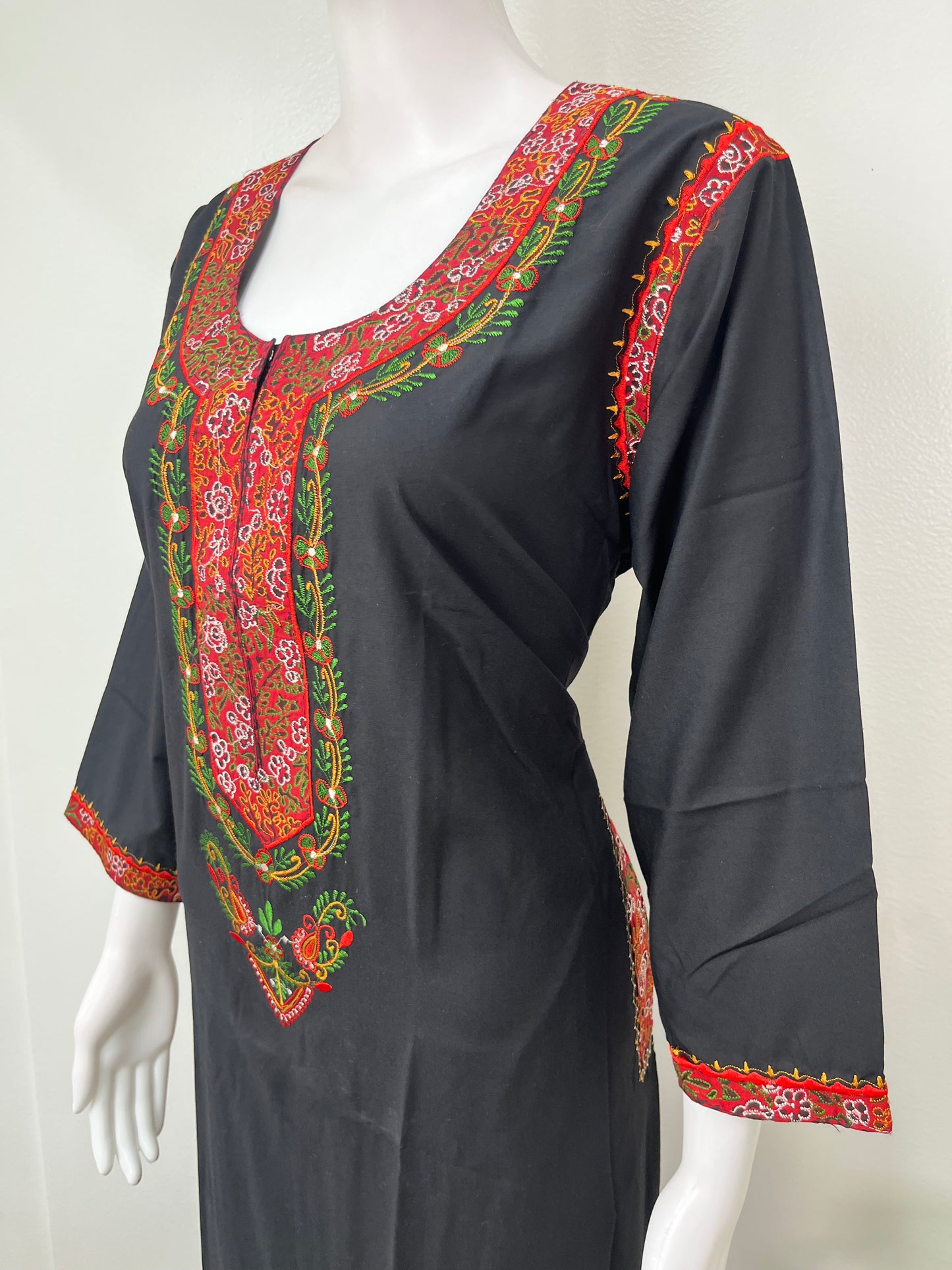 Black Premium Bizzylizzy Embroidered Nightgown