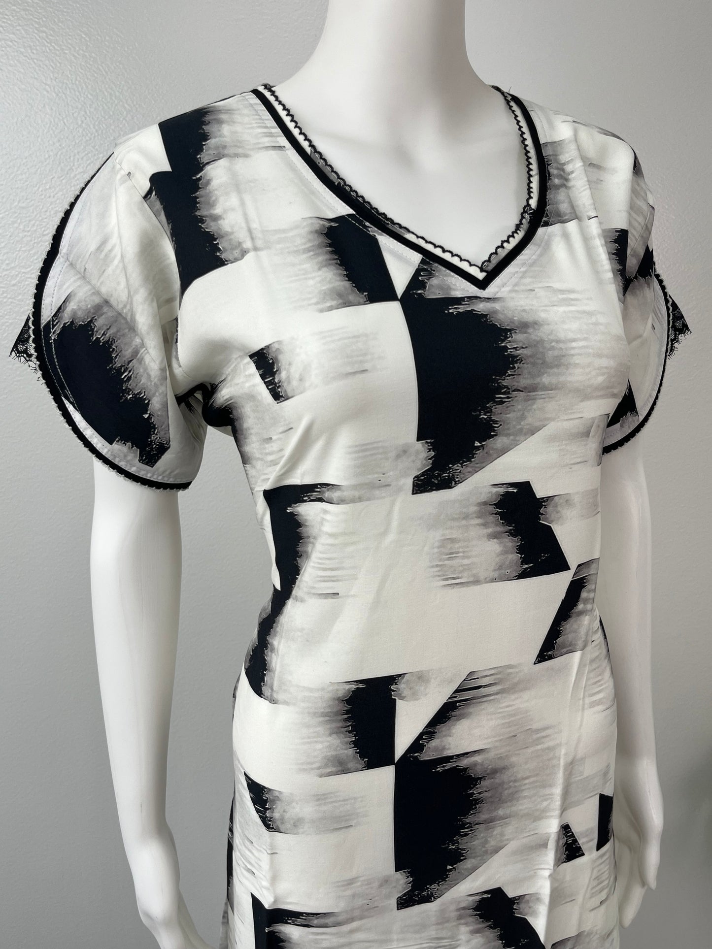 Black & White Soft & Breathable Rayon Nighty